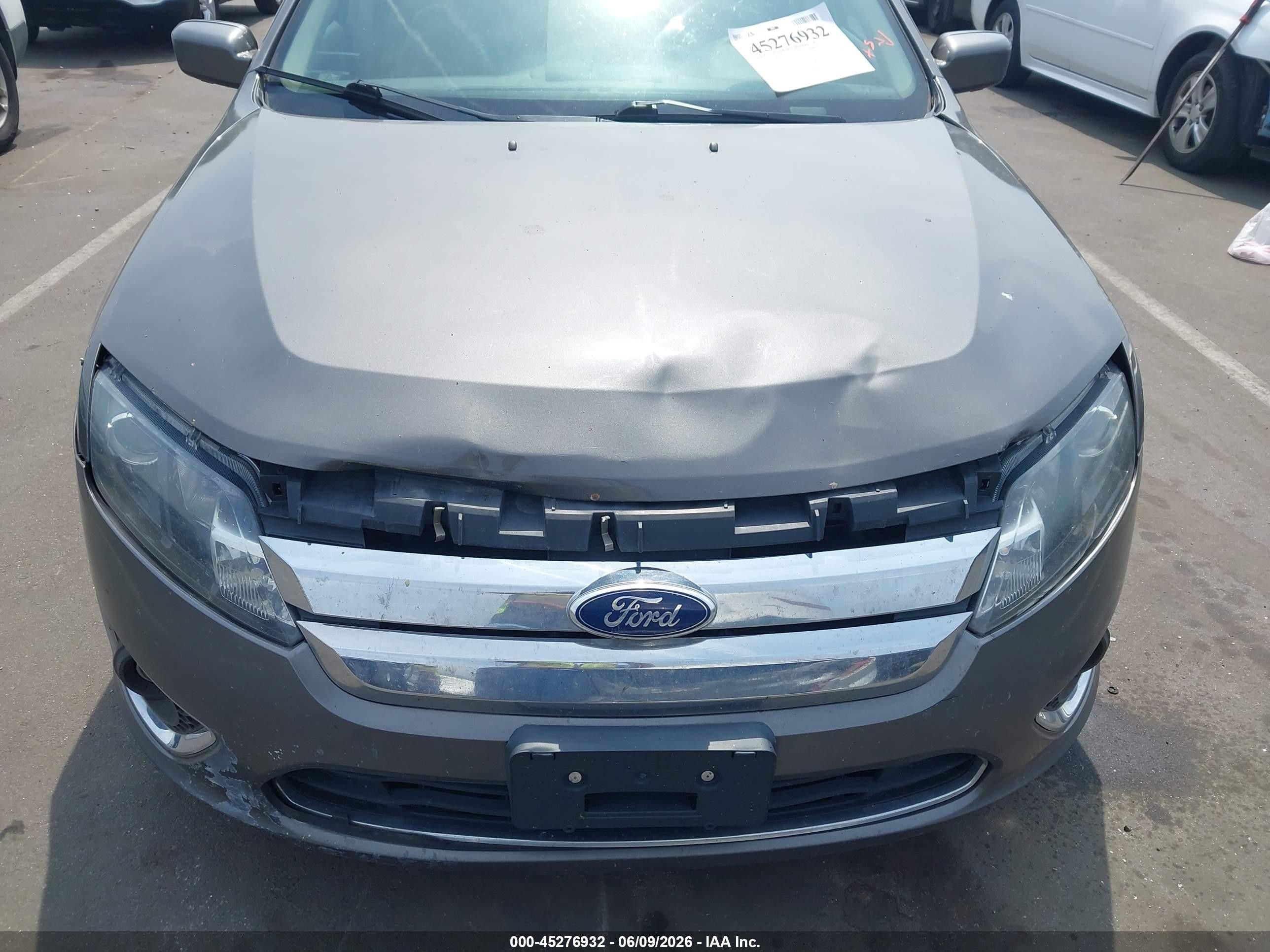 2011 Ford Fusion Hybrid   Silver vin: 3FADP0L35BR215241