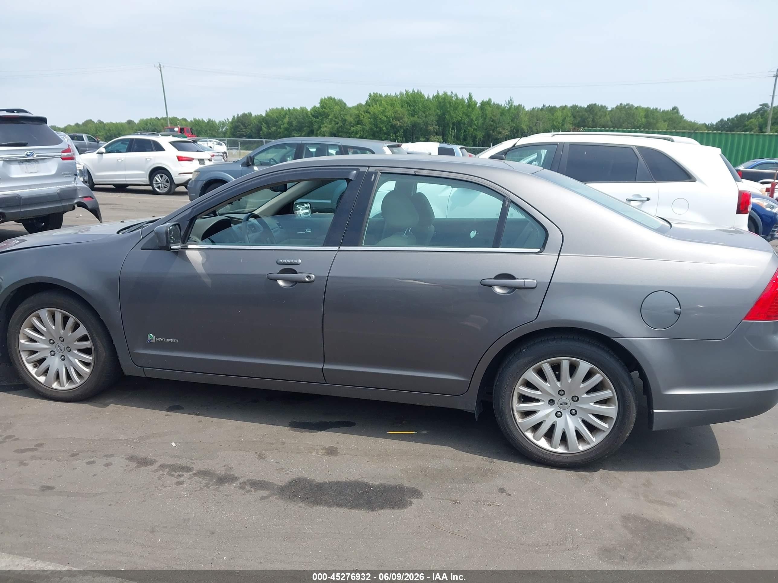 2011 Ford Fusion Hybrid   Silver vin: 3FADP0L35BR215241