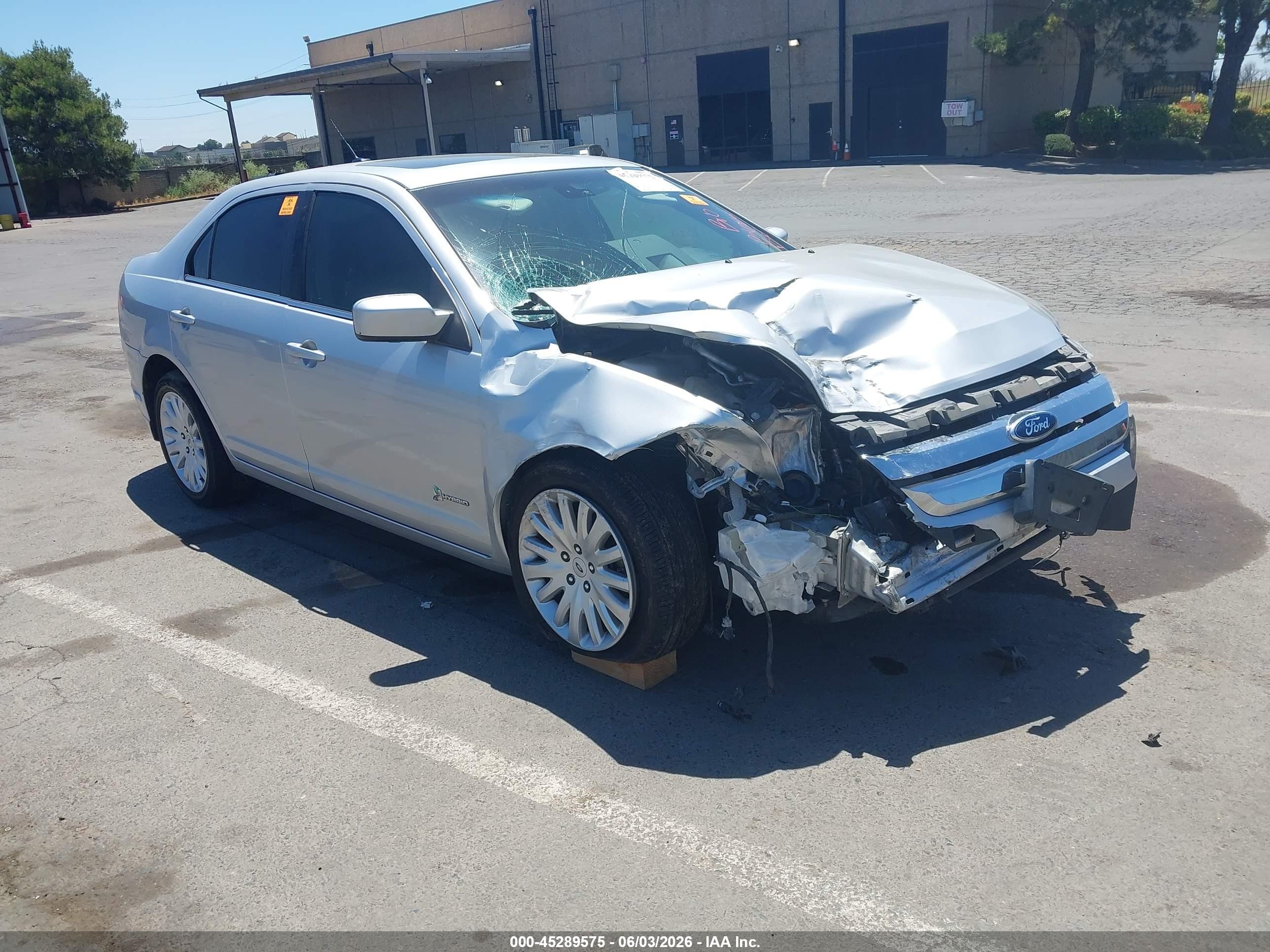 2012 Ford Fusion Hybrid   Silver vin: 3FADP0L35CR212521