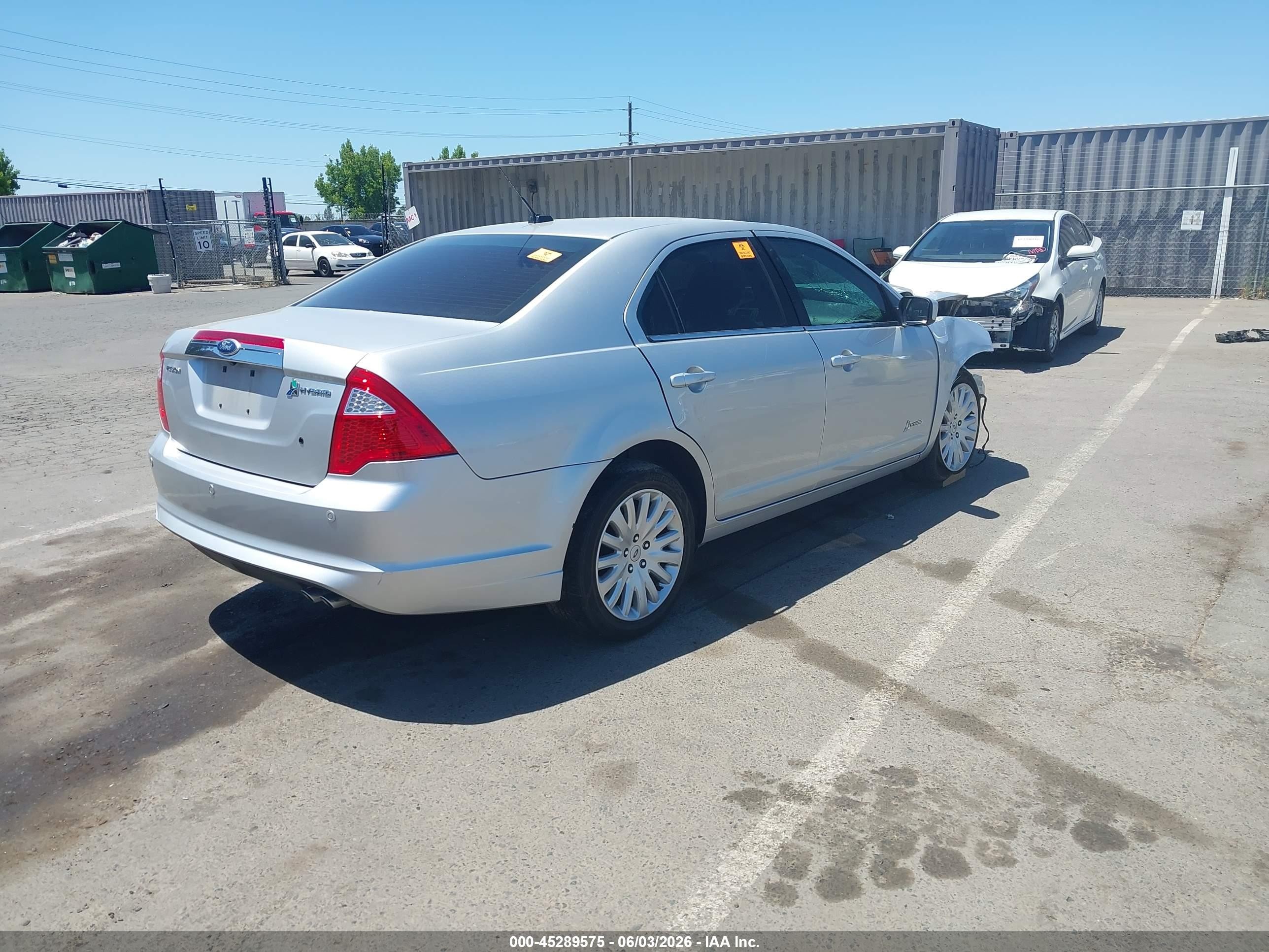 2012 Ford Fusion Hybrid   Silver vin: 3FADP0L35CR212521