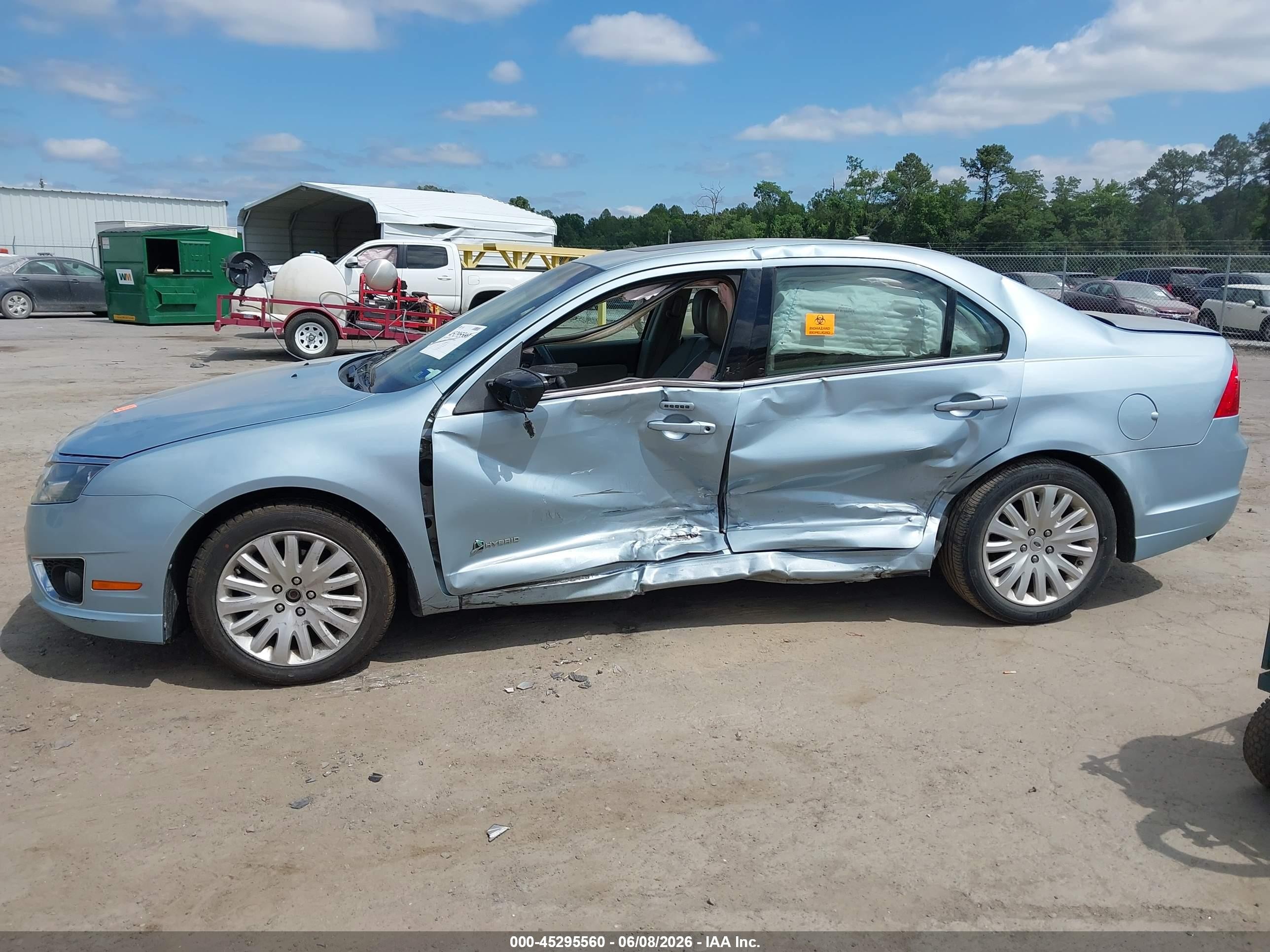 2010 Ford Fusion Hybrid   Blue vin: 3FADP0L36AR195595