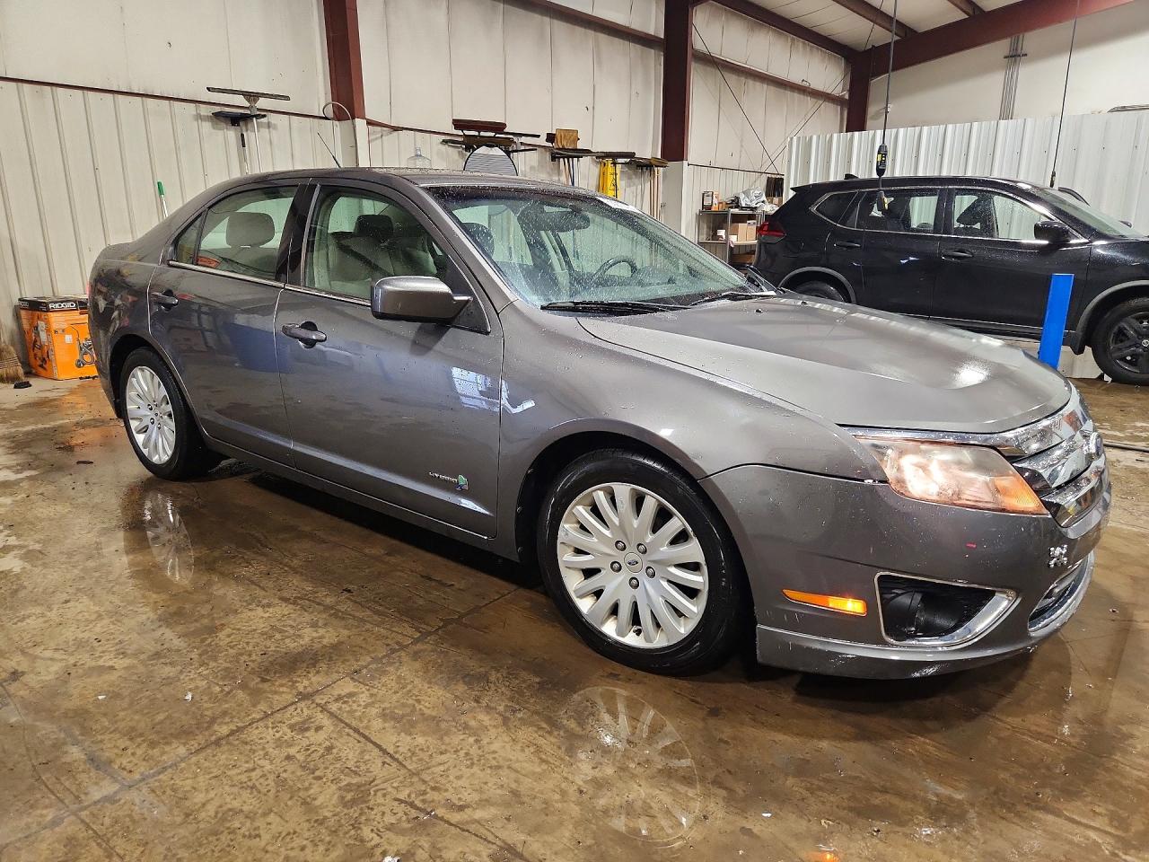 2011 Ford Fusion Hybrid Gray vin: 3FADP0L36BR215197