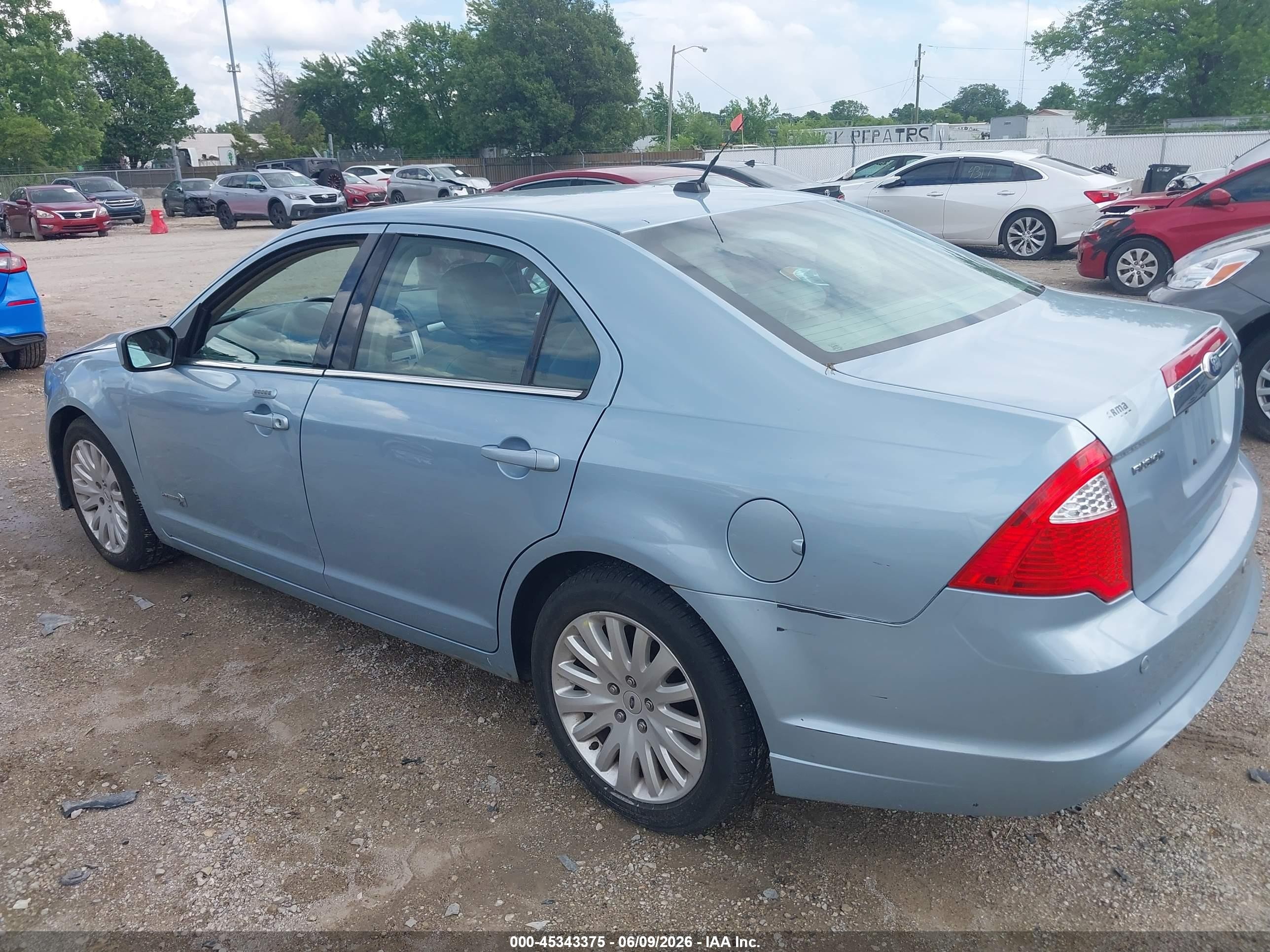 2011 Ford Fusion Hybrid   Light Blue vin: 3FADP0L36BR280163
