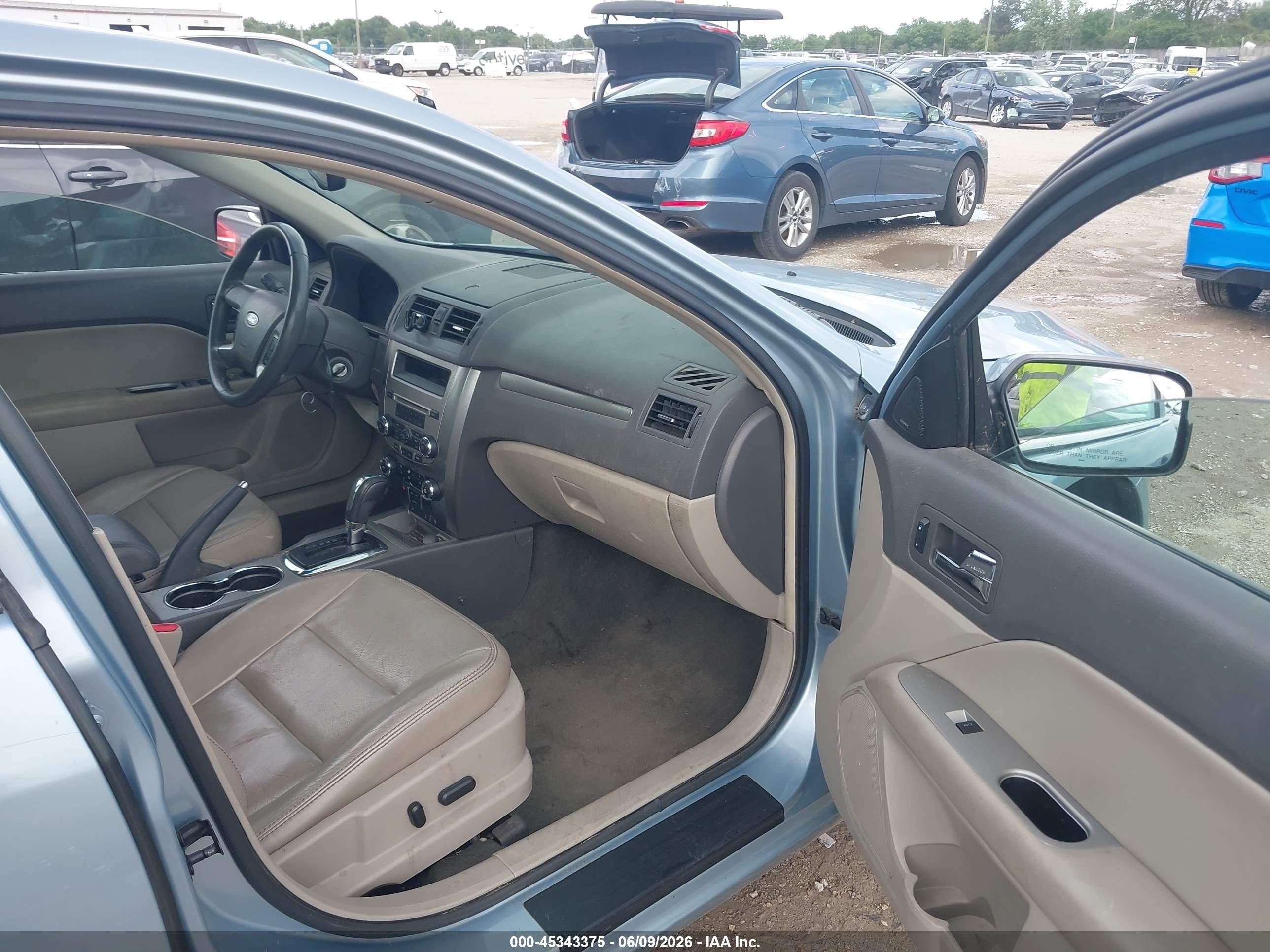 2011 Ford Fusion Hybrid   Light Blue vin: 3FADP0L36BR280163