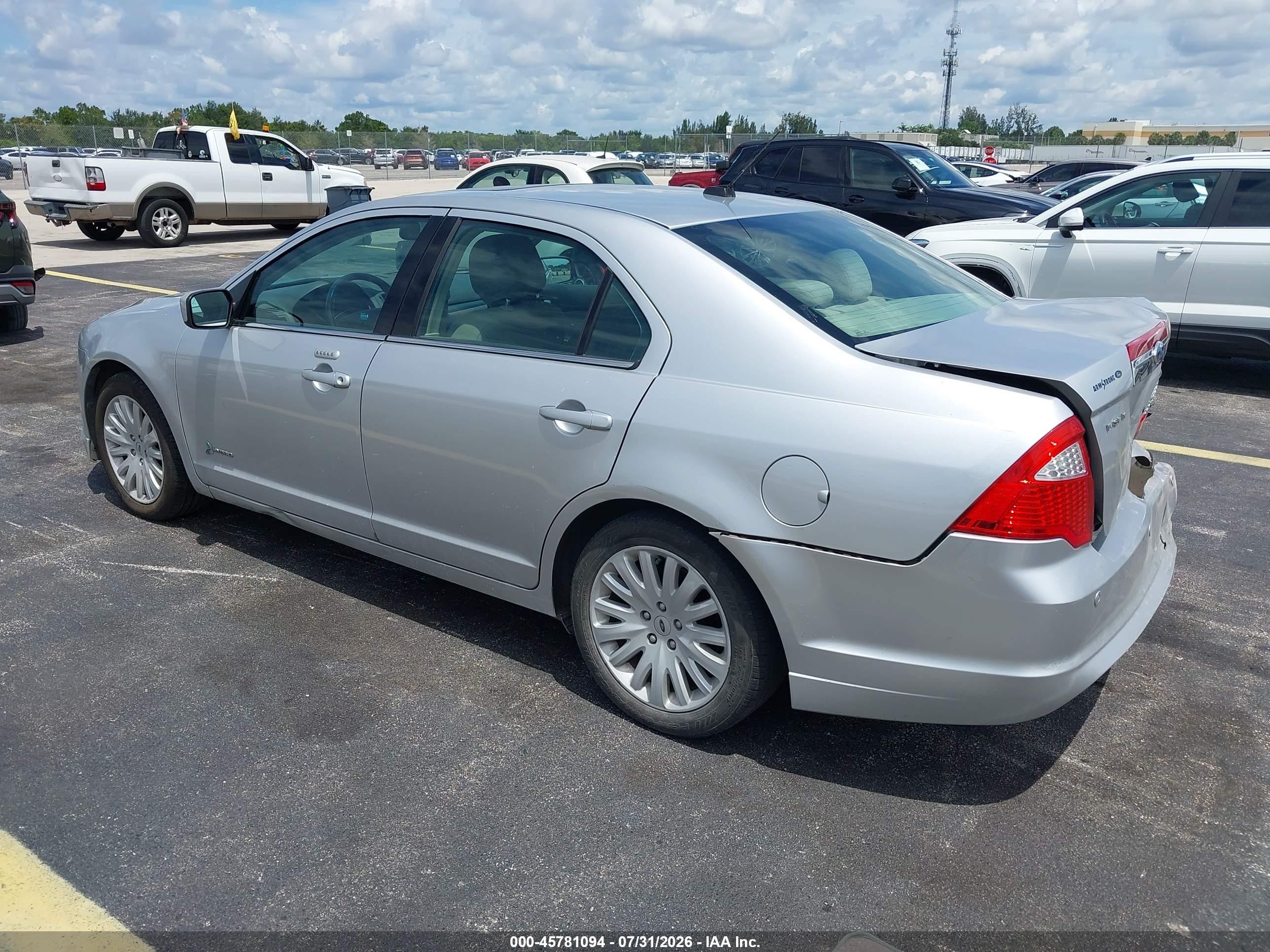 2012 Ford Fusion Hybrid Серебряный vin: 3FADP0L36CR245821