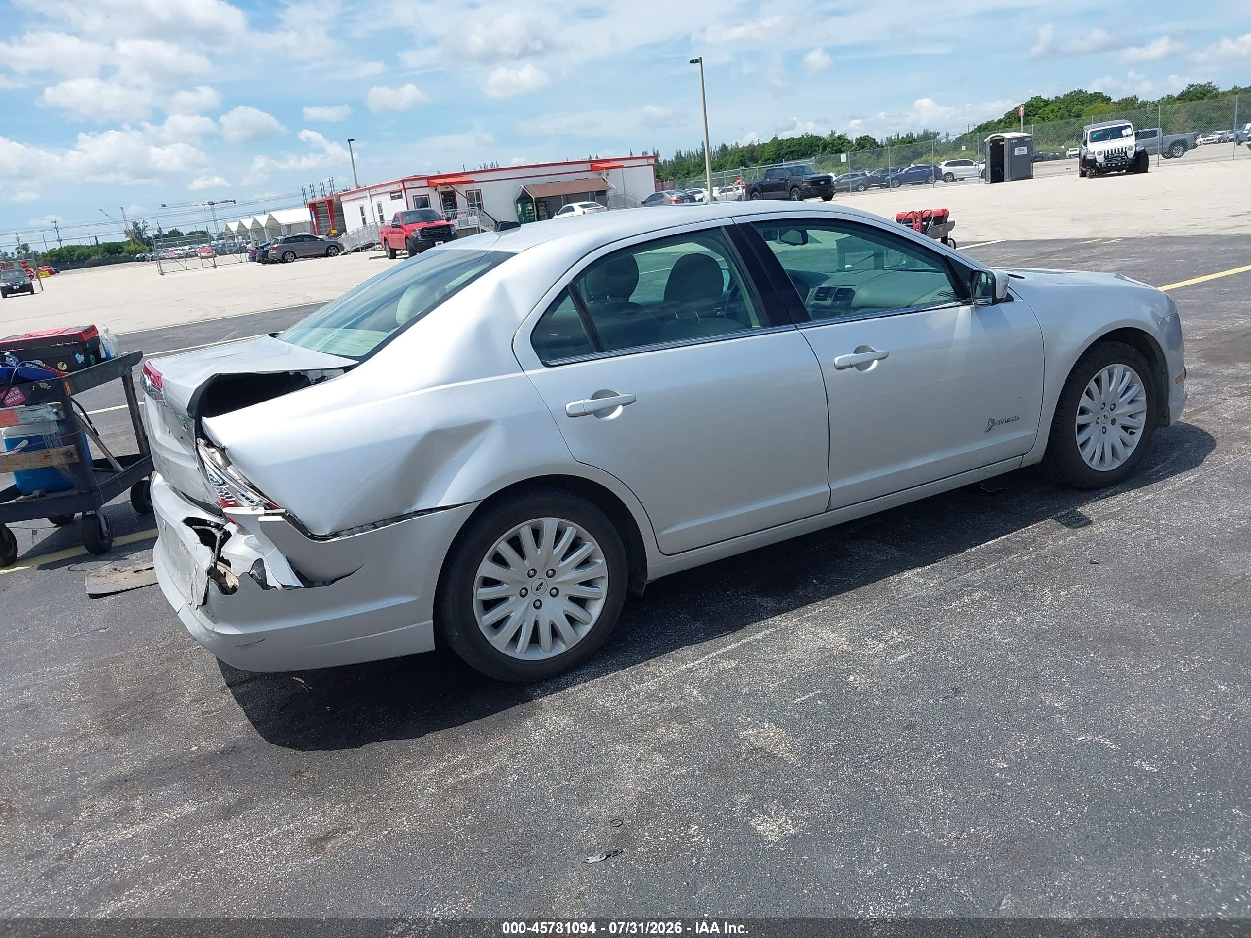 2012 Ford Fusion Hybrid Серебряный vin: 3FADP0L36CR245821