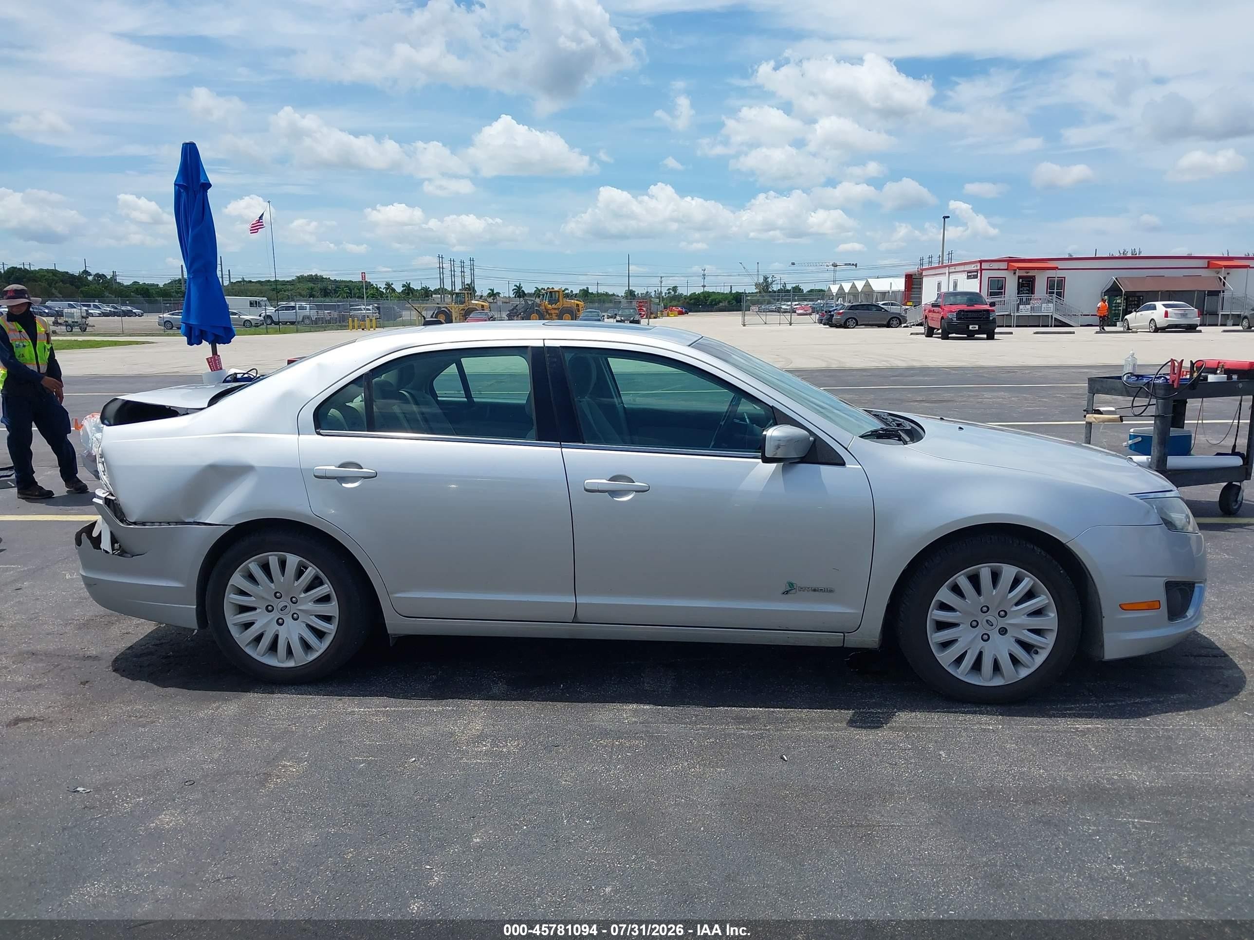 2012 Ford Fusion Hybrid Серебряный vin: 3FADP0L36CR245821