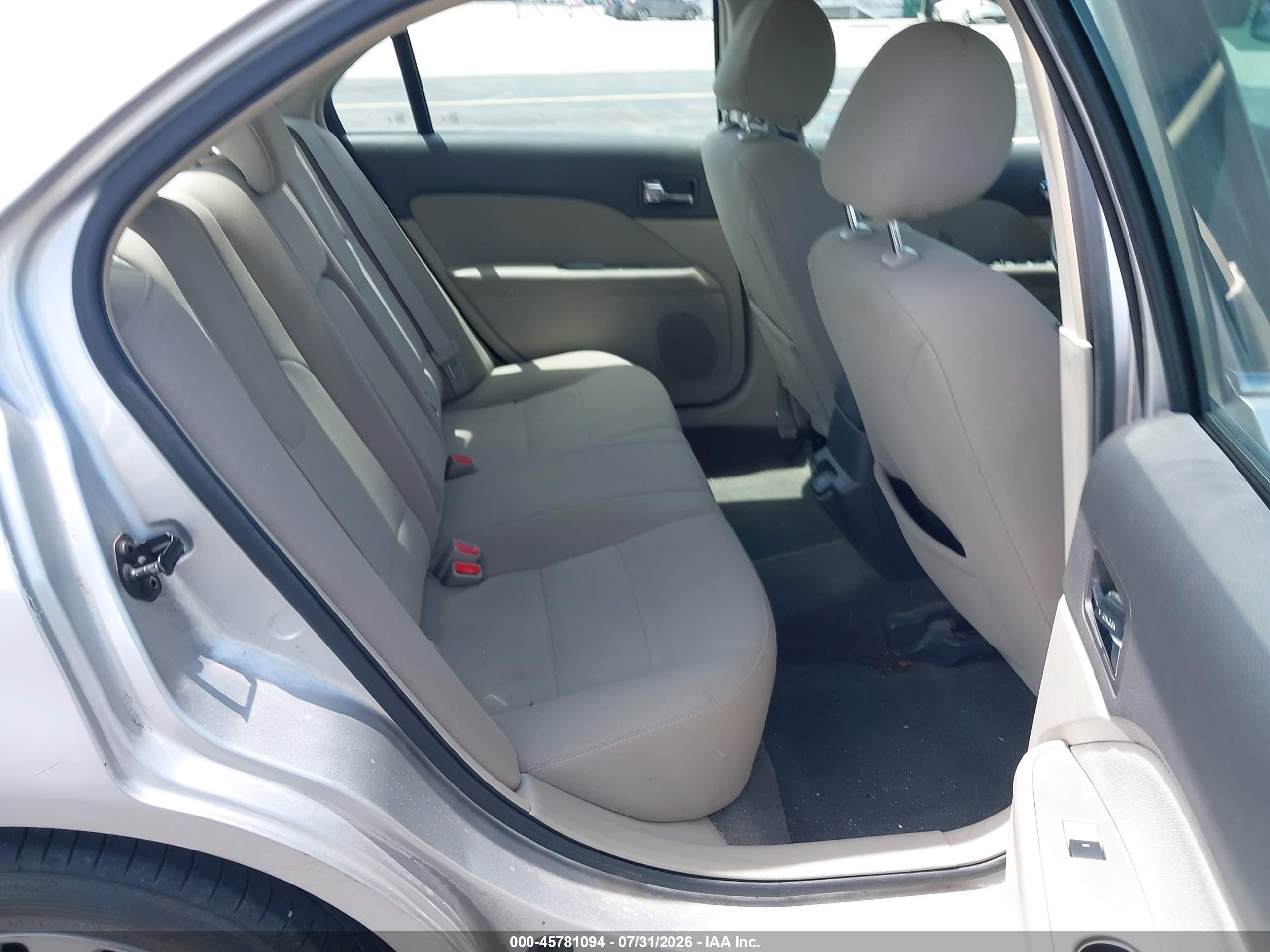 2012 Ford Fusion Hybrid Серебряный vin: 3FADP0L36CR245821