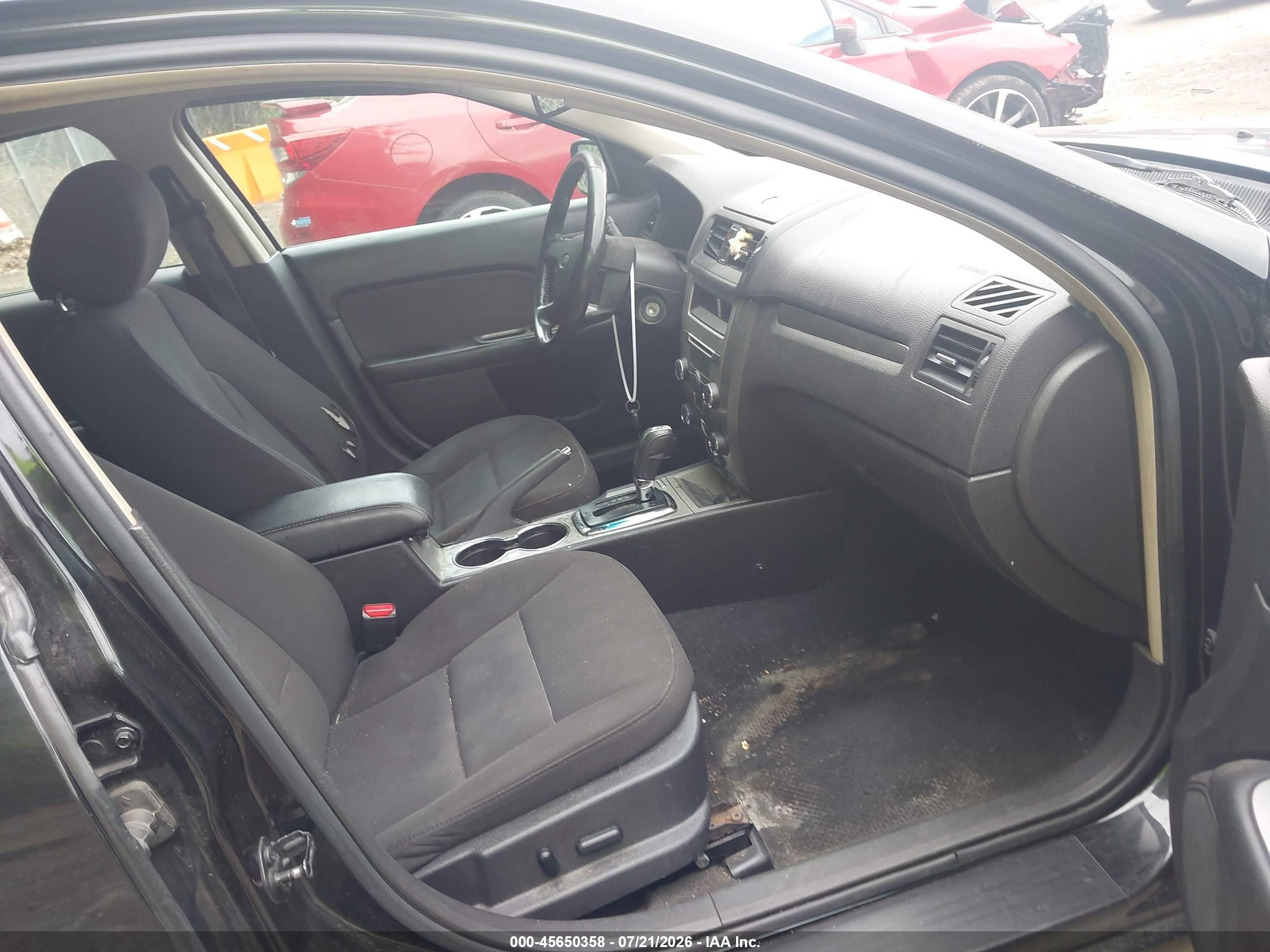 2012 Ford Fusion Hybrid   Черный vin: 3FADP0L36CR380474