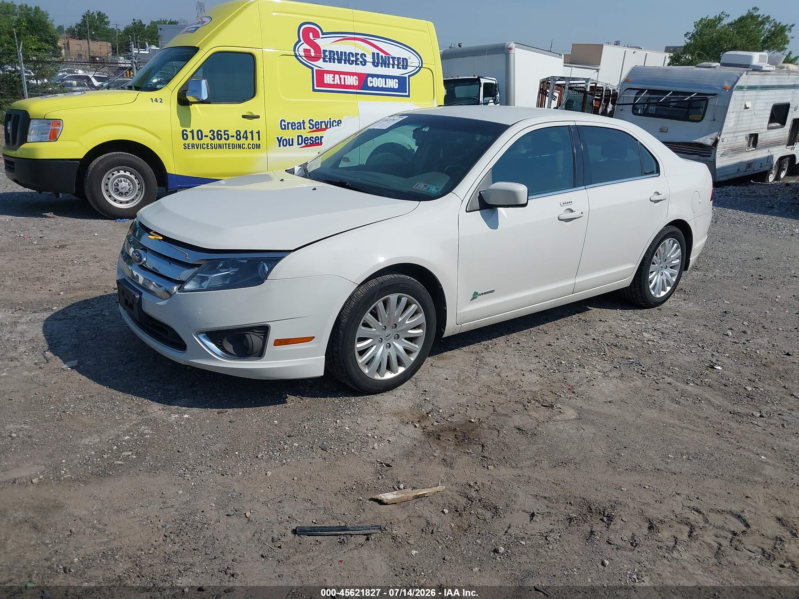 2012 Ford Fusion Hybrid   White vin: 3FADP0L36CR421069