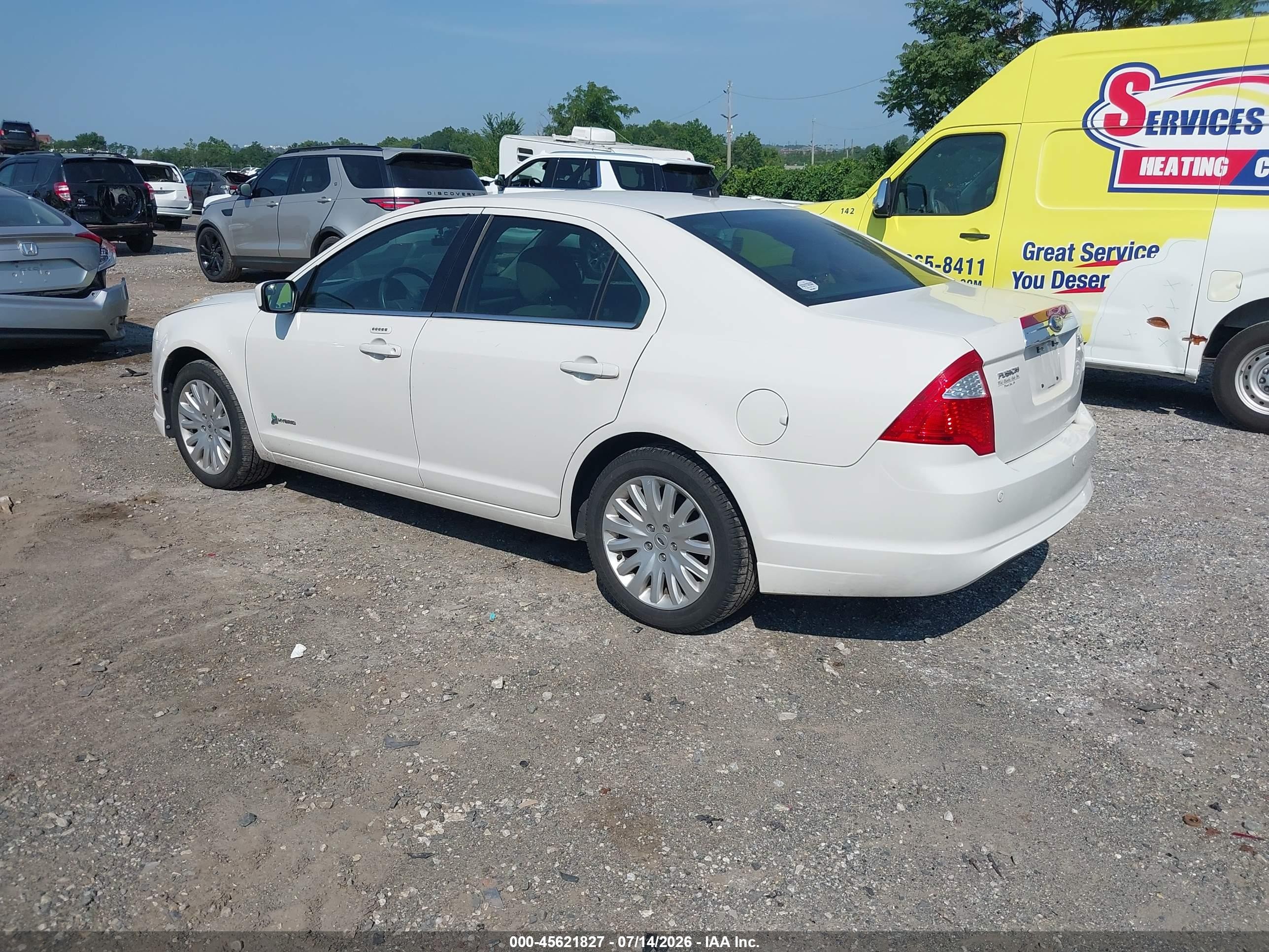 2012 Ford Fusion Hybrid   White vin: 3FADP0L36CR421069