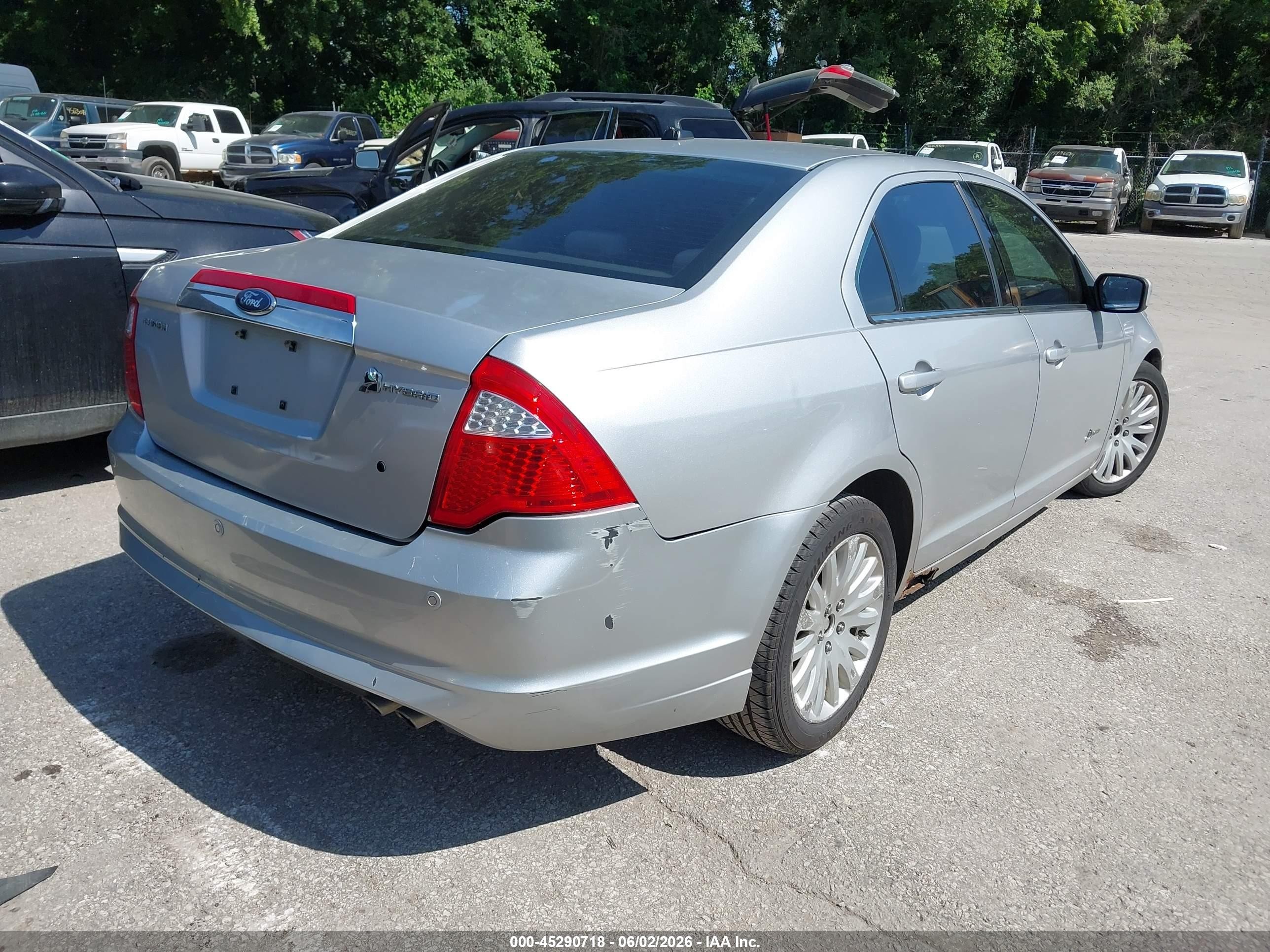 2010 Ford Fusion Hybrid   Gray vin: 3FADP0L37AR108982