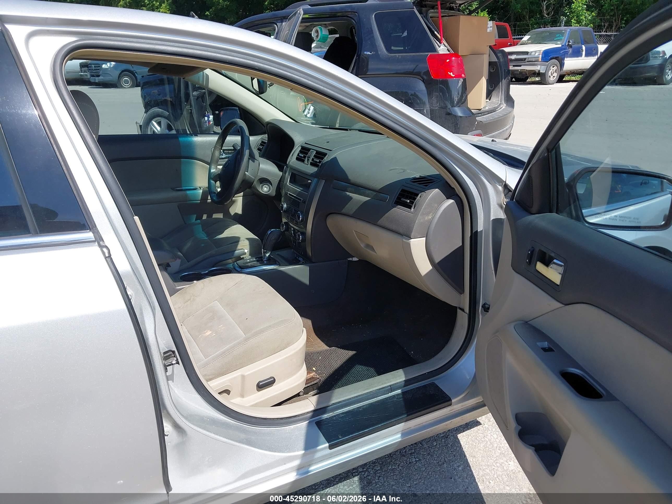 2010 Ford Fusion Hybrid   Gray vin: 3FADP0L37AR108982