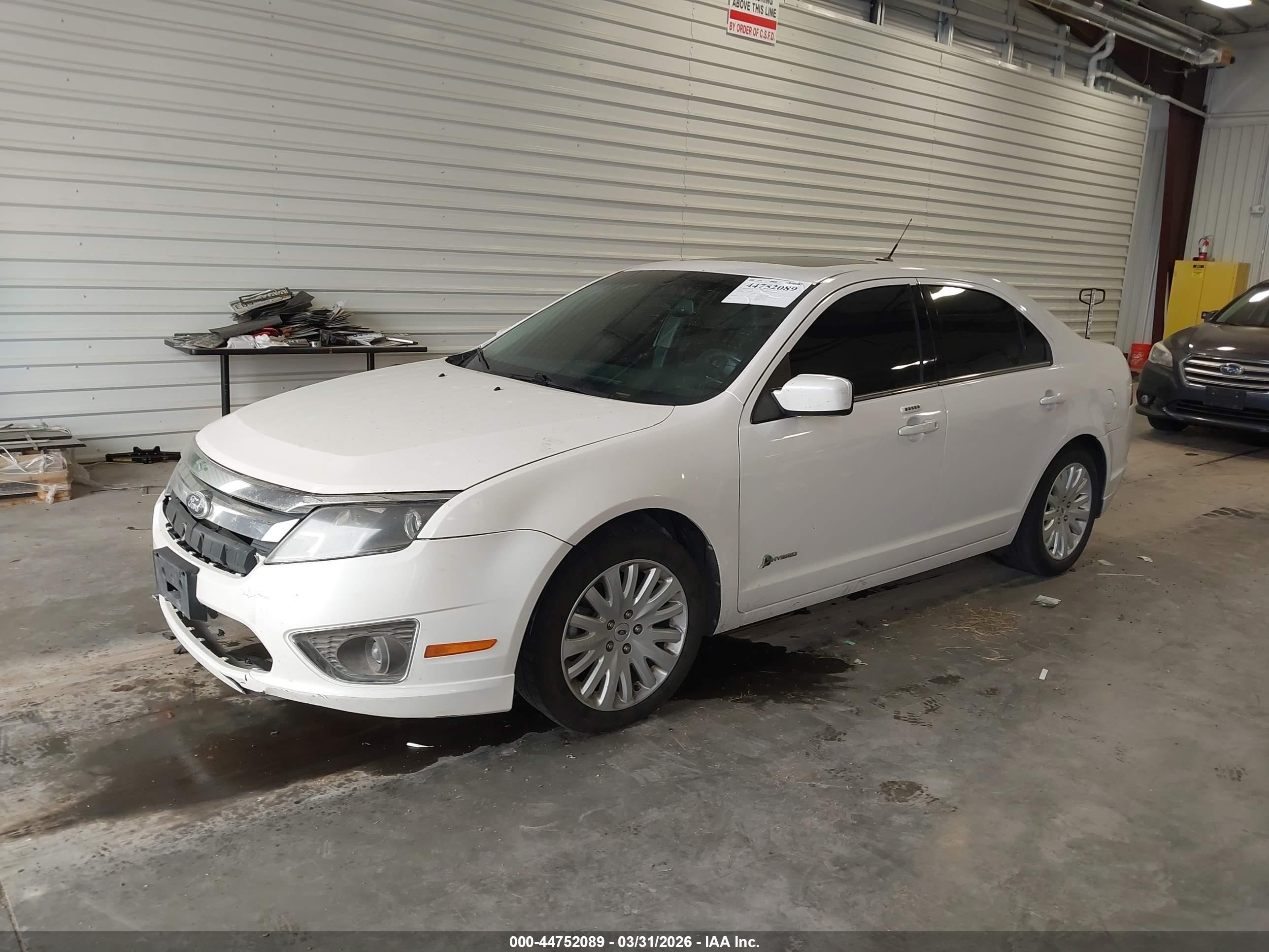 2010 Ford Fusion Hybrid   White vin: 3FADP0L37AR403127