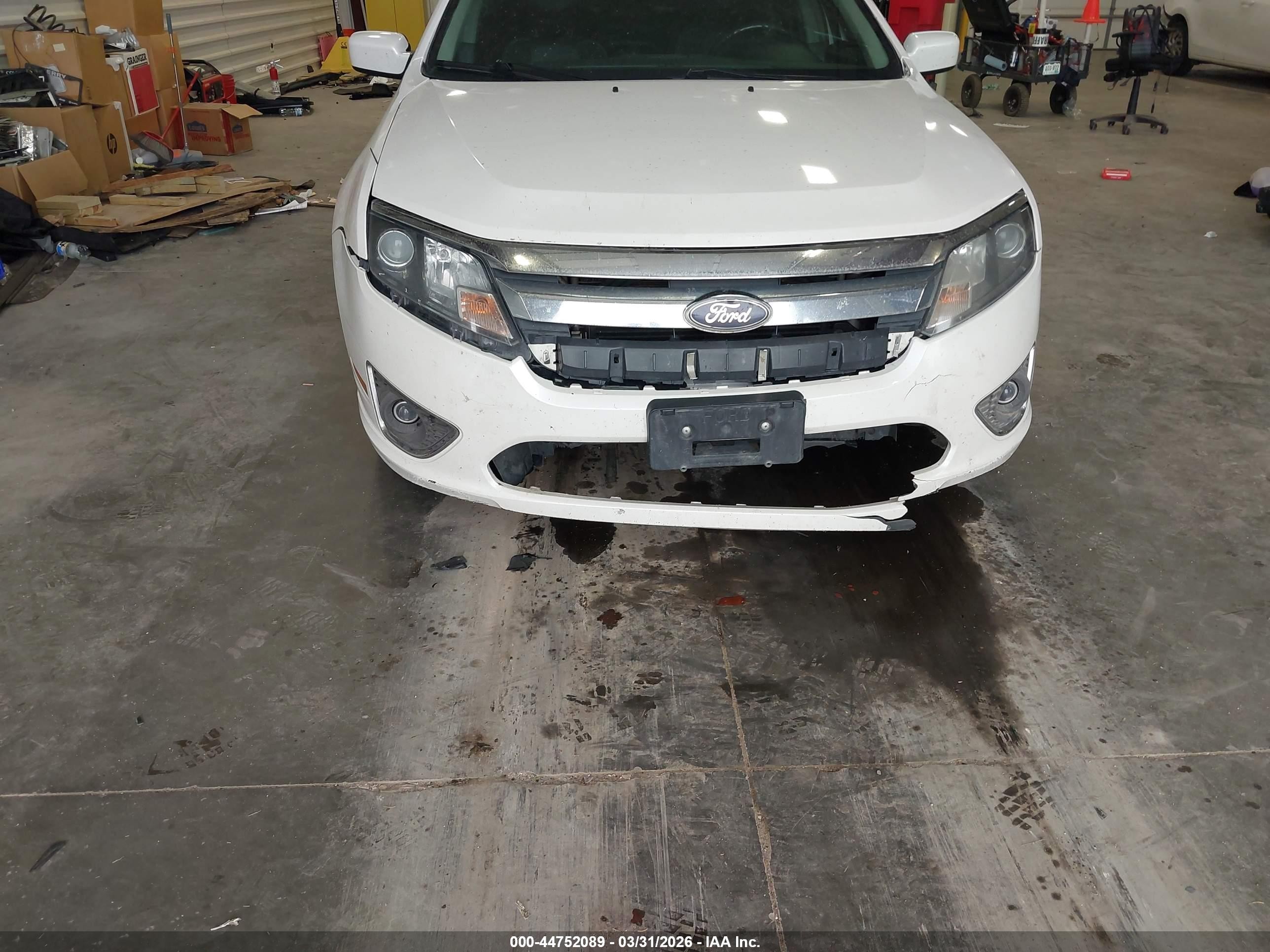2010 Ford Fusion Hybrid   White vin: 3FADP0L37AR403127