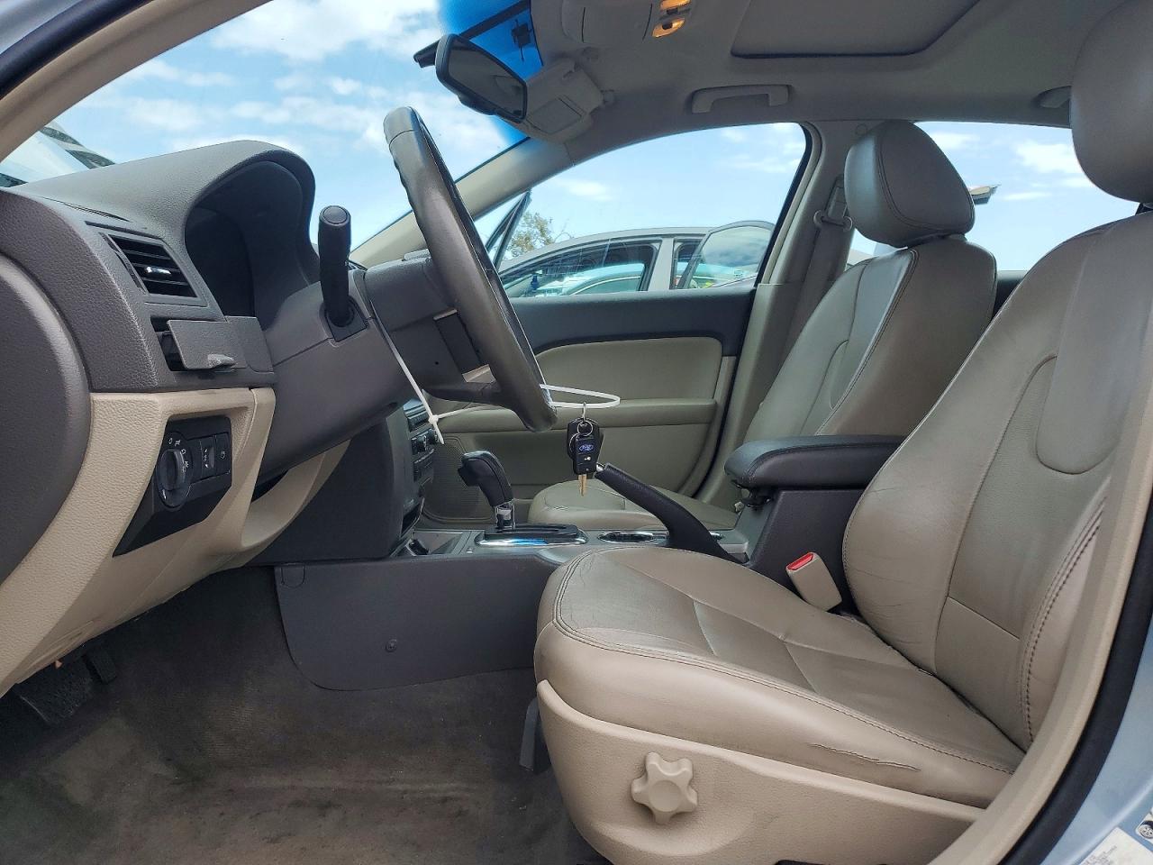 2010 Ford Fusion Hybrid Blue vin: 3FADP0L37AR403581