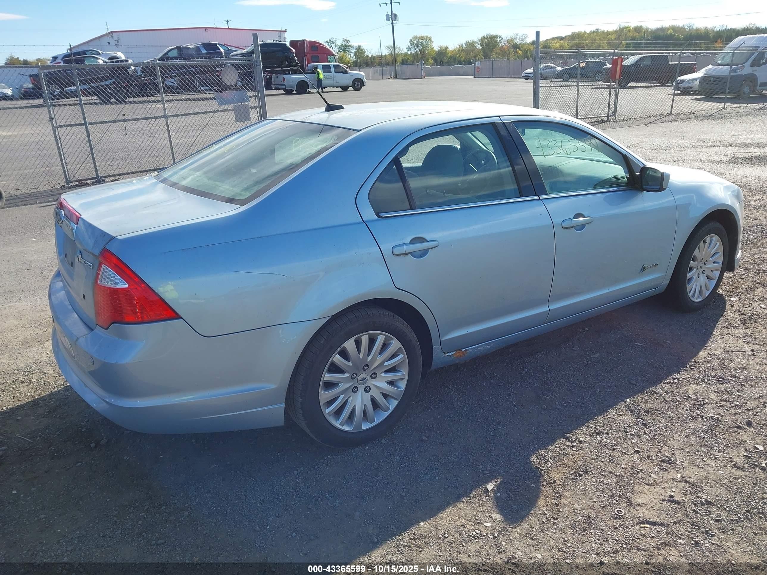 2010 Ford Fusion Hybrid   Blue vin: 3FADP0L38AR148195