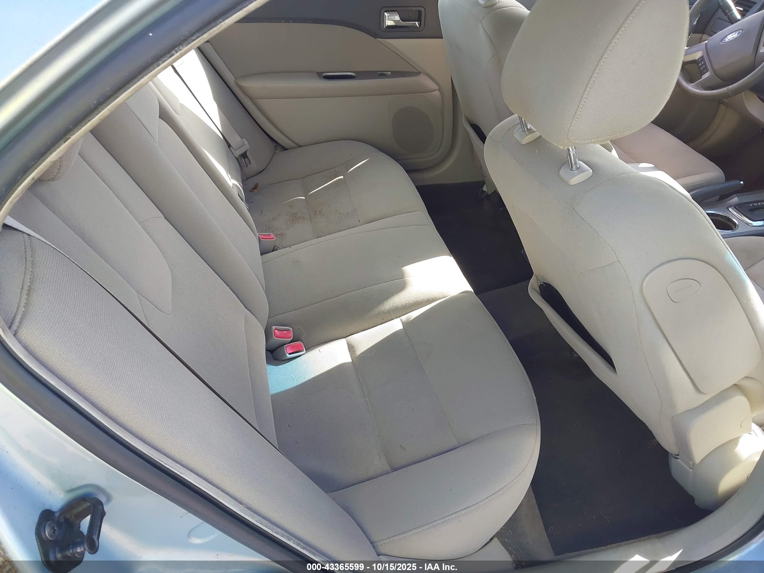2010 Ford Fusion Hybrid   Blue vin: 3FADP0L38AR148195