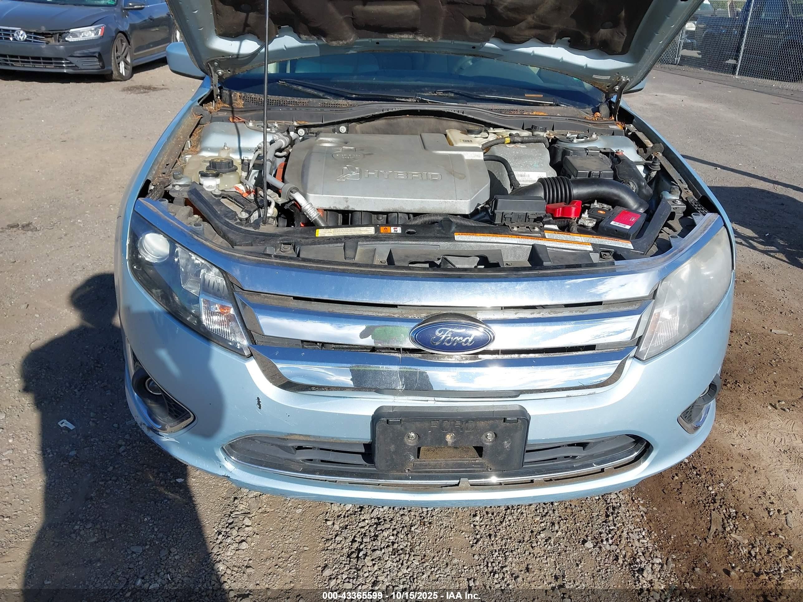 2010 Ford Fusion Hybrid   Blue vin: 3FADP0L38AR148195