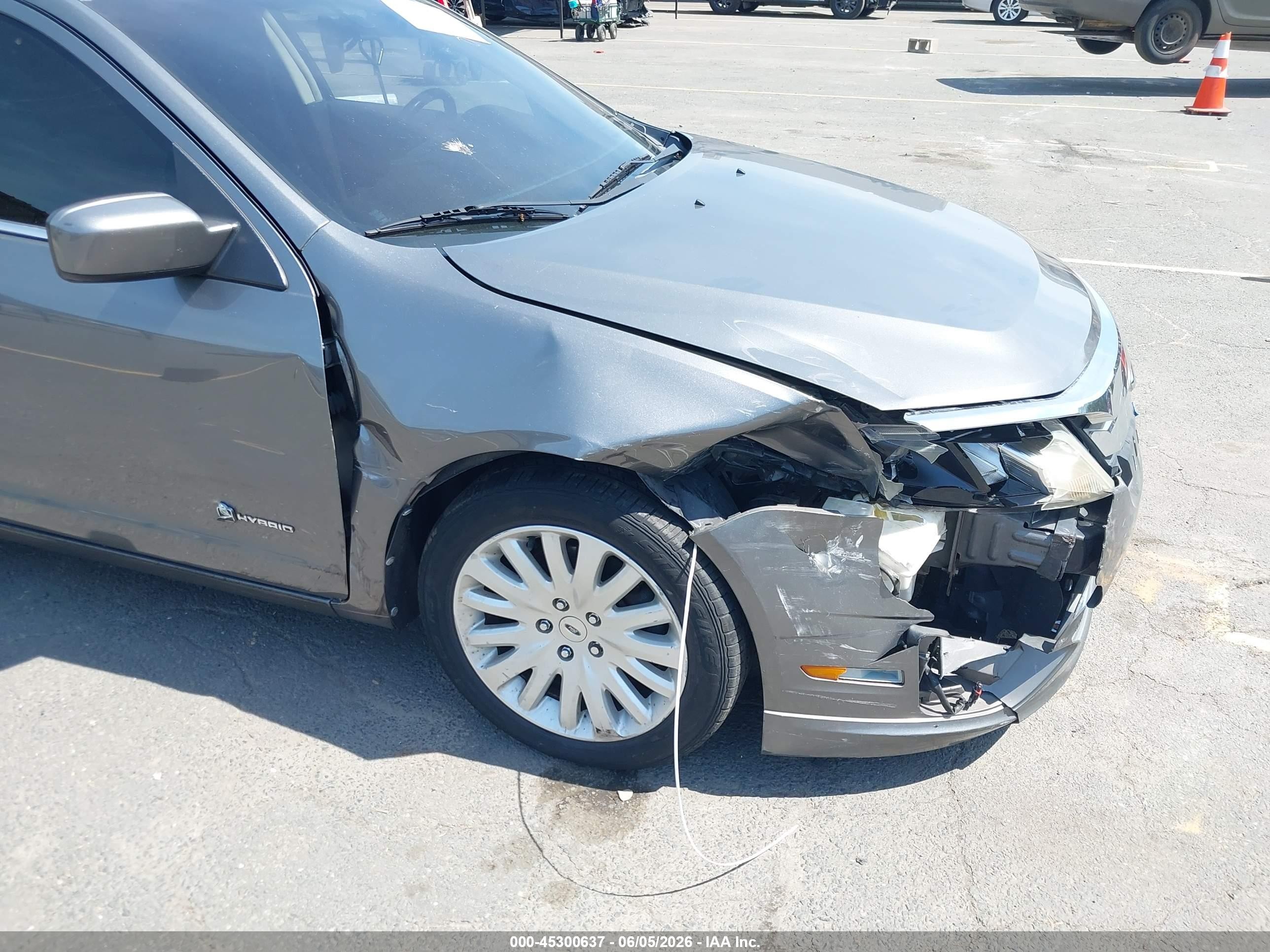 2010 Ford Fusion Hybrid Gray vin: 3FADP0L38AR181472