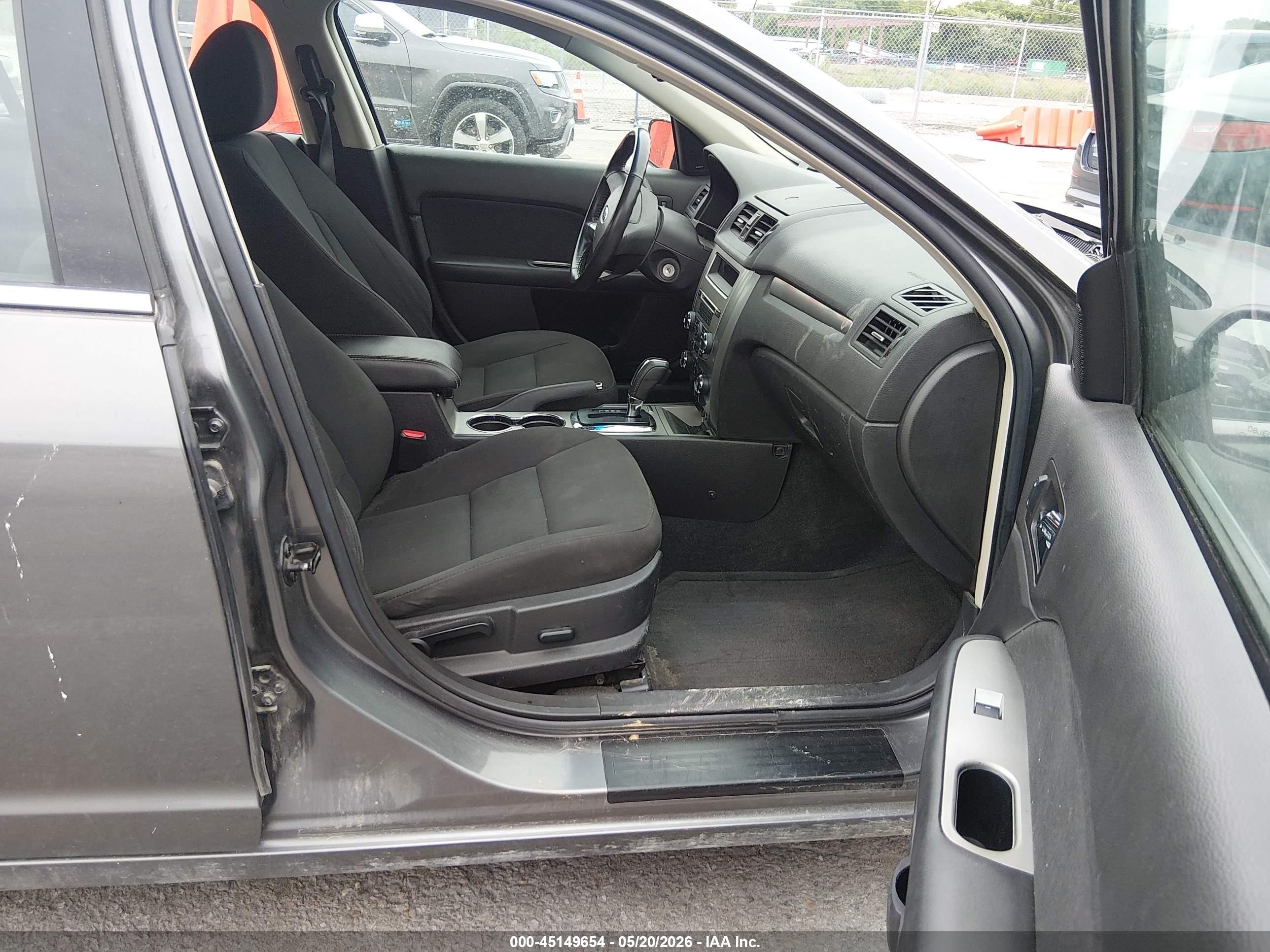 2010 Ford Fusion Hybrid   Gray vin: 3FADP0L38AR209657