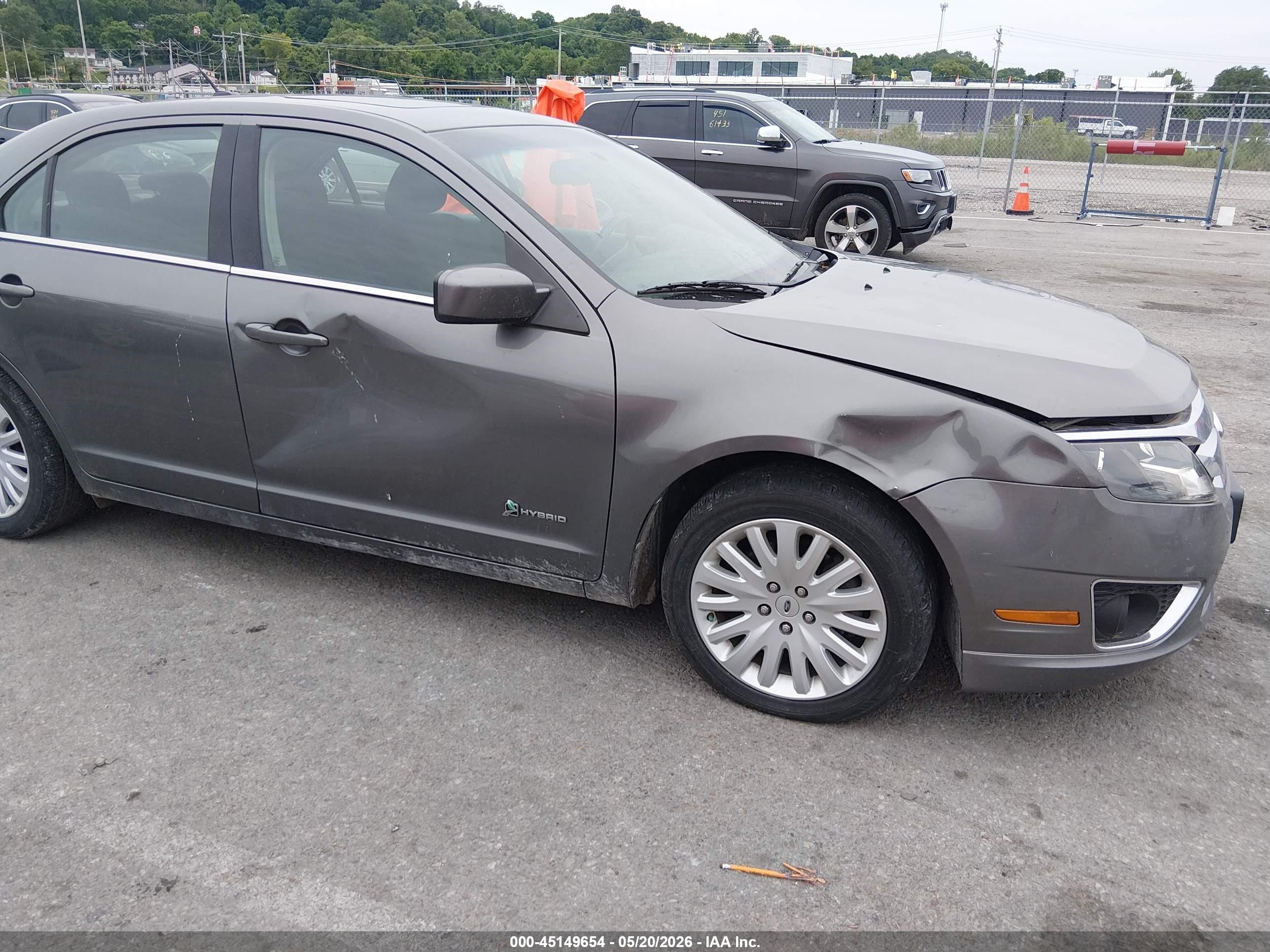 2010 Ford Fusion Hybrid   Gray vin: 3FADP0L38AR209657