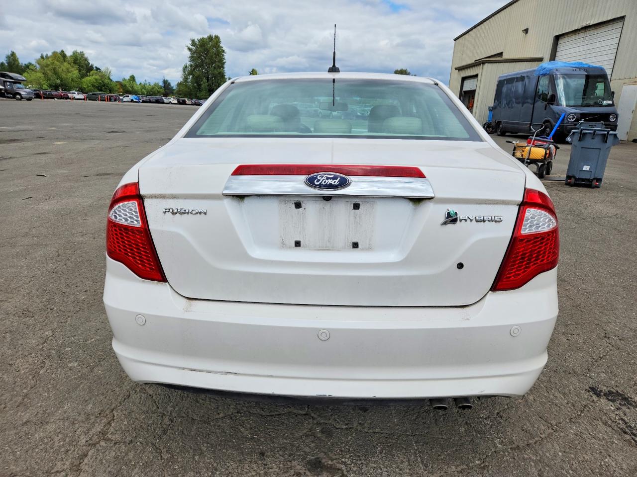 2010 Ford Fusion Hybrid White vin: 3FADP0L38AR234803