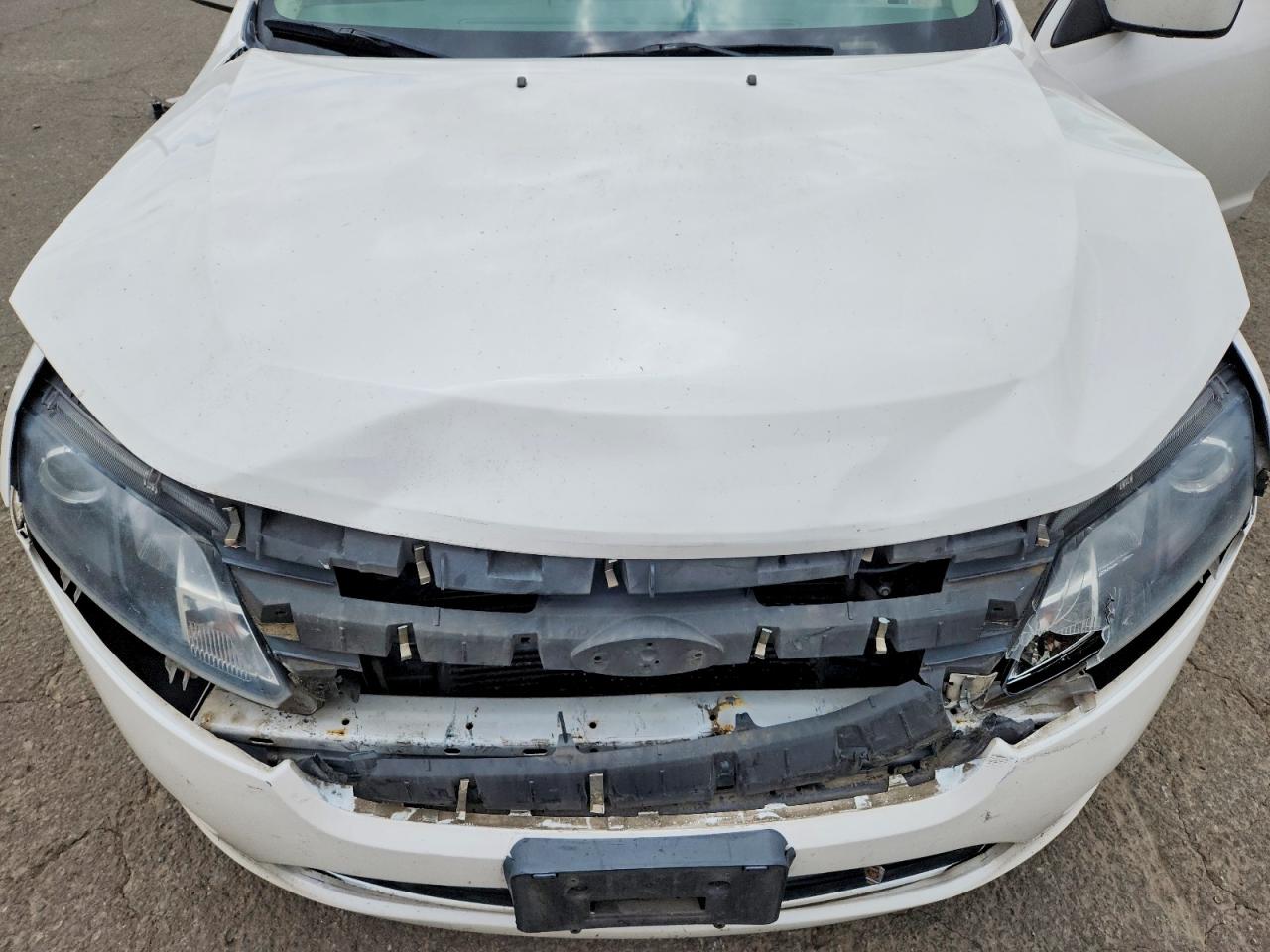 2010 Ford Fusion Hybrid White vin: 3FADP0L38AR234803