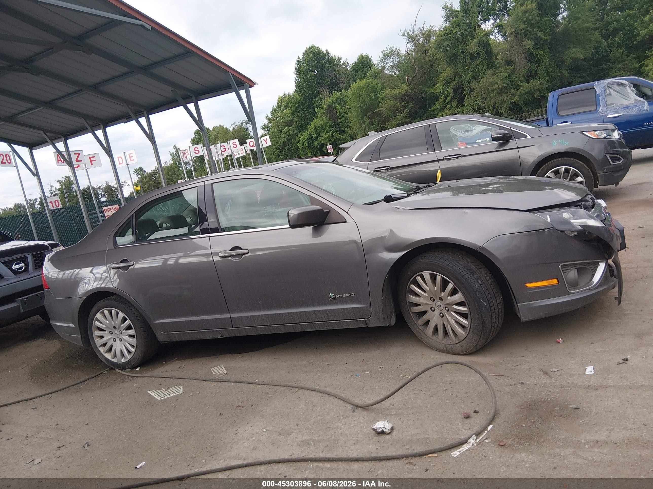 2010 Ford Fusion Hybrid   Gray vin: 3FADP0L38AR317096