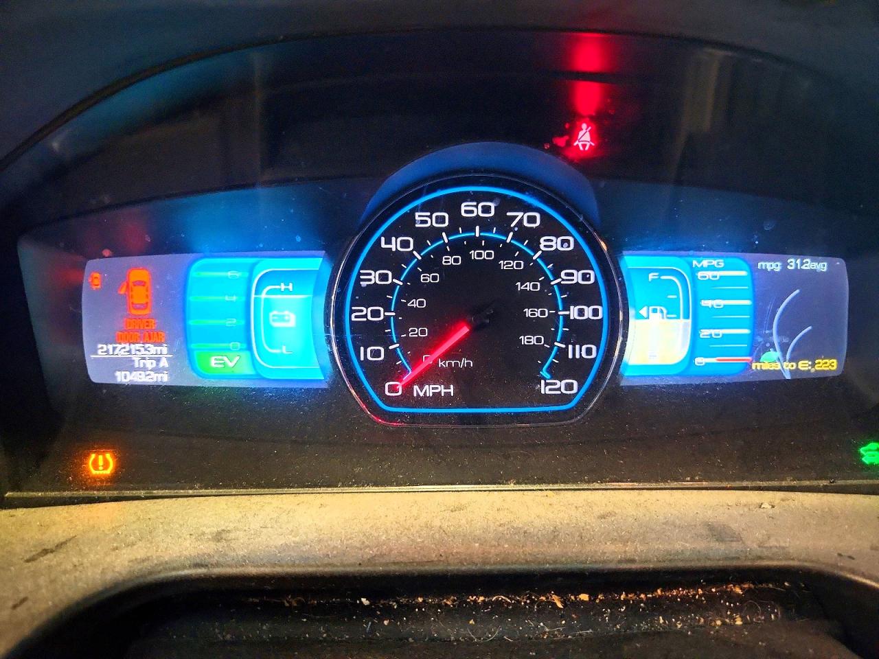 2010 Ford Fusion Hybrid Белый vin: 3FADP0L38AR354858