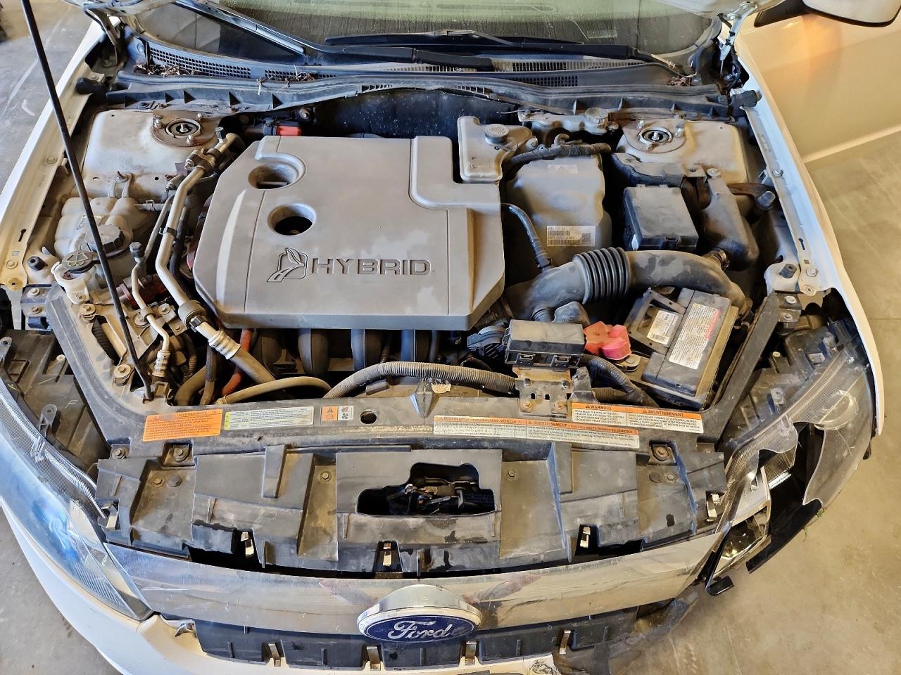 2010 Ford Fusion Hybrid Белый vin: 3FADP0L38AR354858