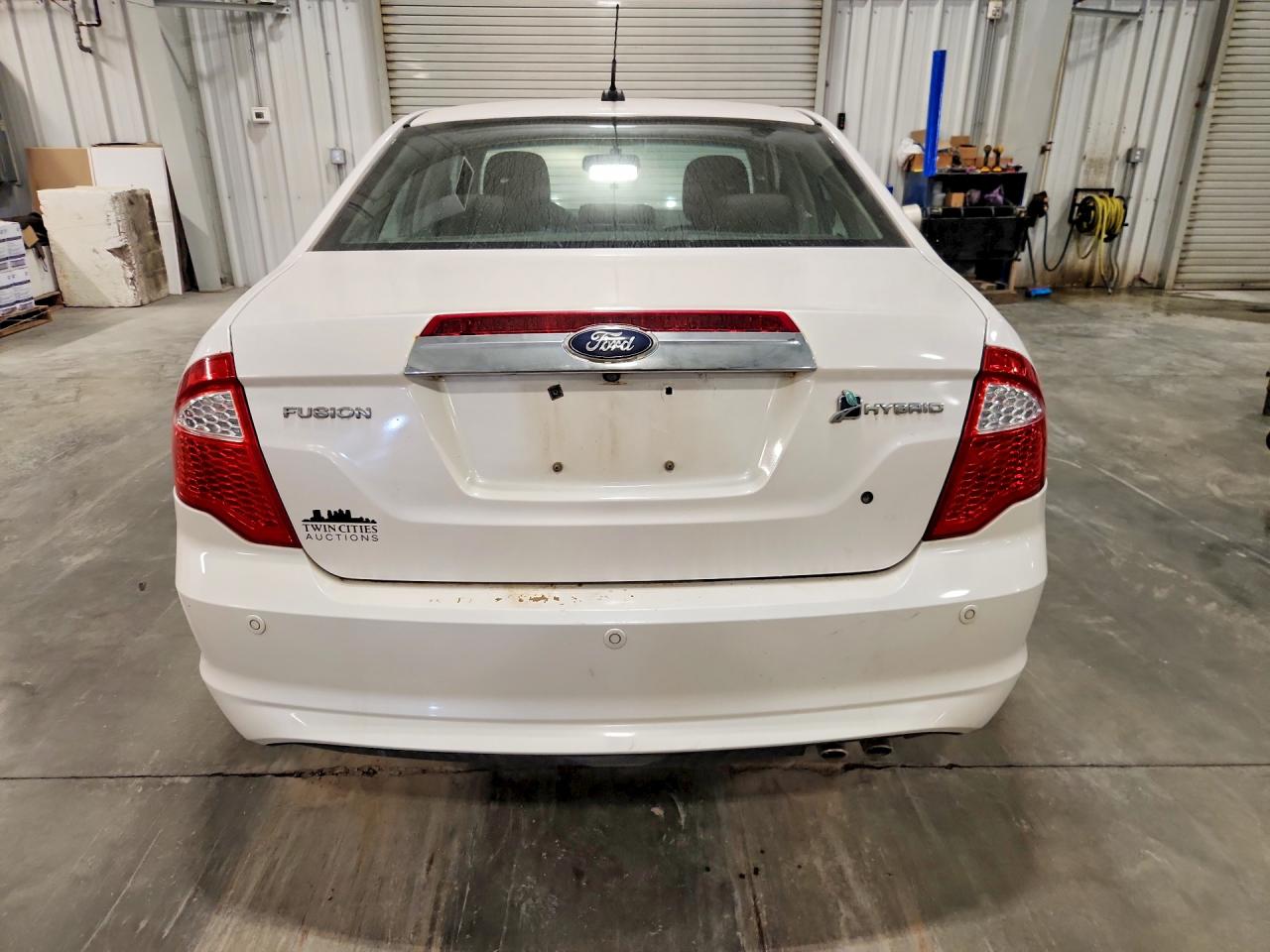 2010 Ford Fusion Hybrid Белый vin: 3FADP0L38AR354858