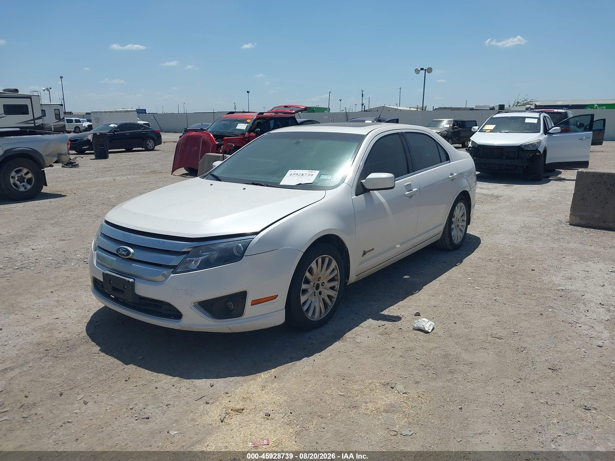 2010 Ford Fusion Hybrid   White vin: 3FADP0L38AR366461