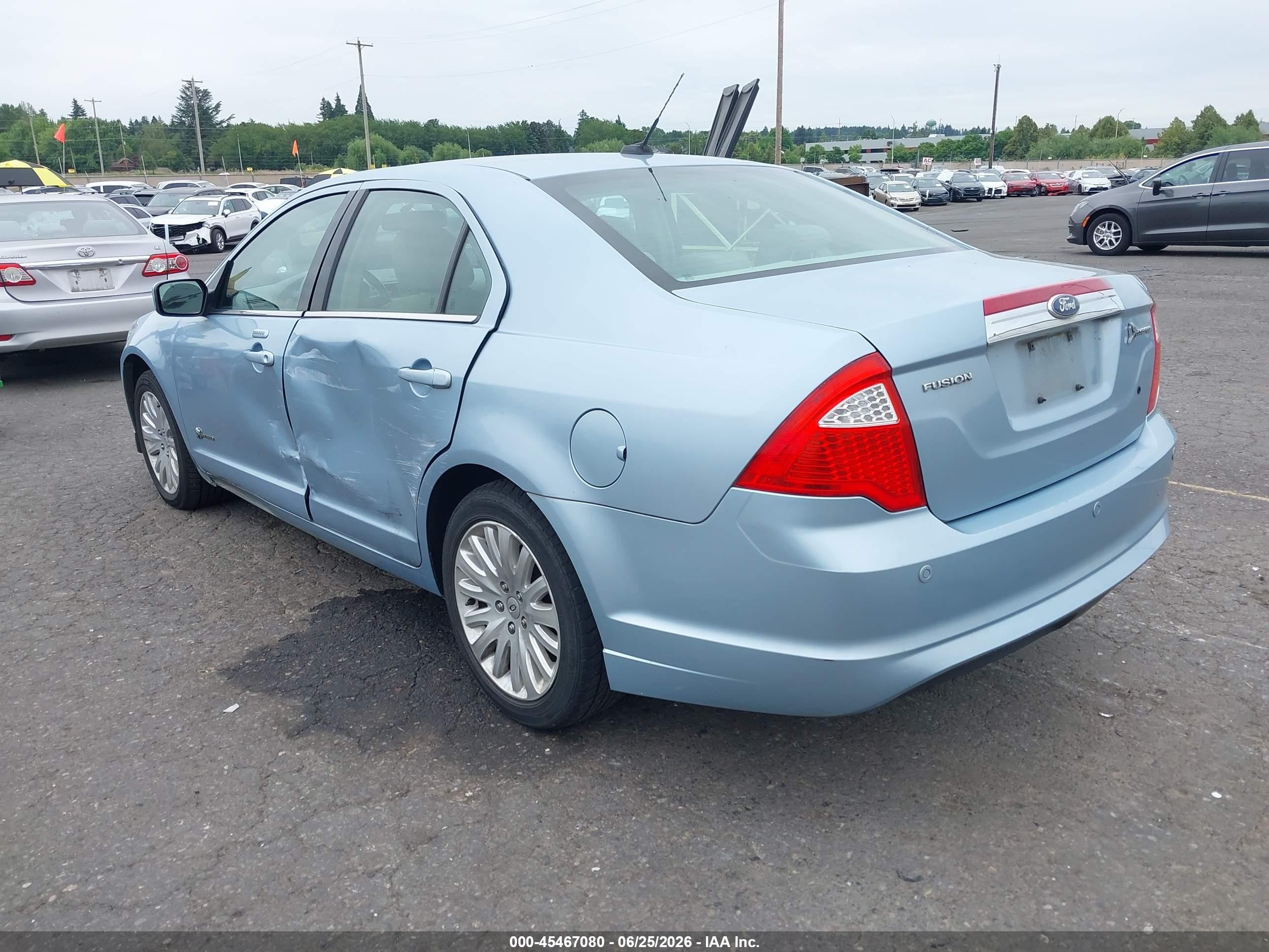 2010 Ford Fusion Hybrid   Light Blue vin: 3FADP0L38AR406506