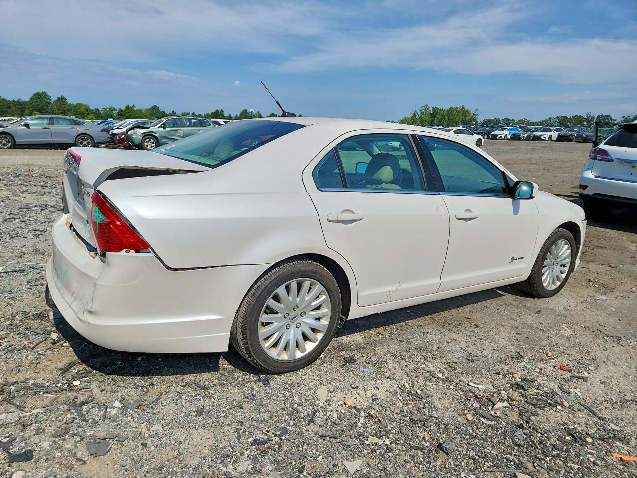 2011 Ford Fusion Hybrid White vin: 3FADP0L38BR171381