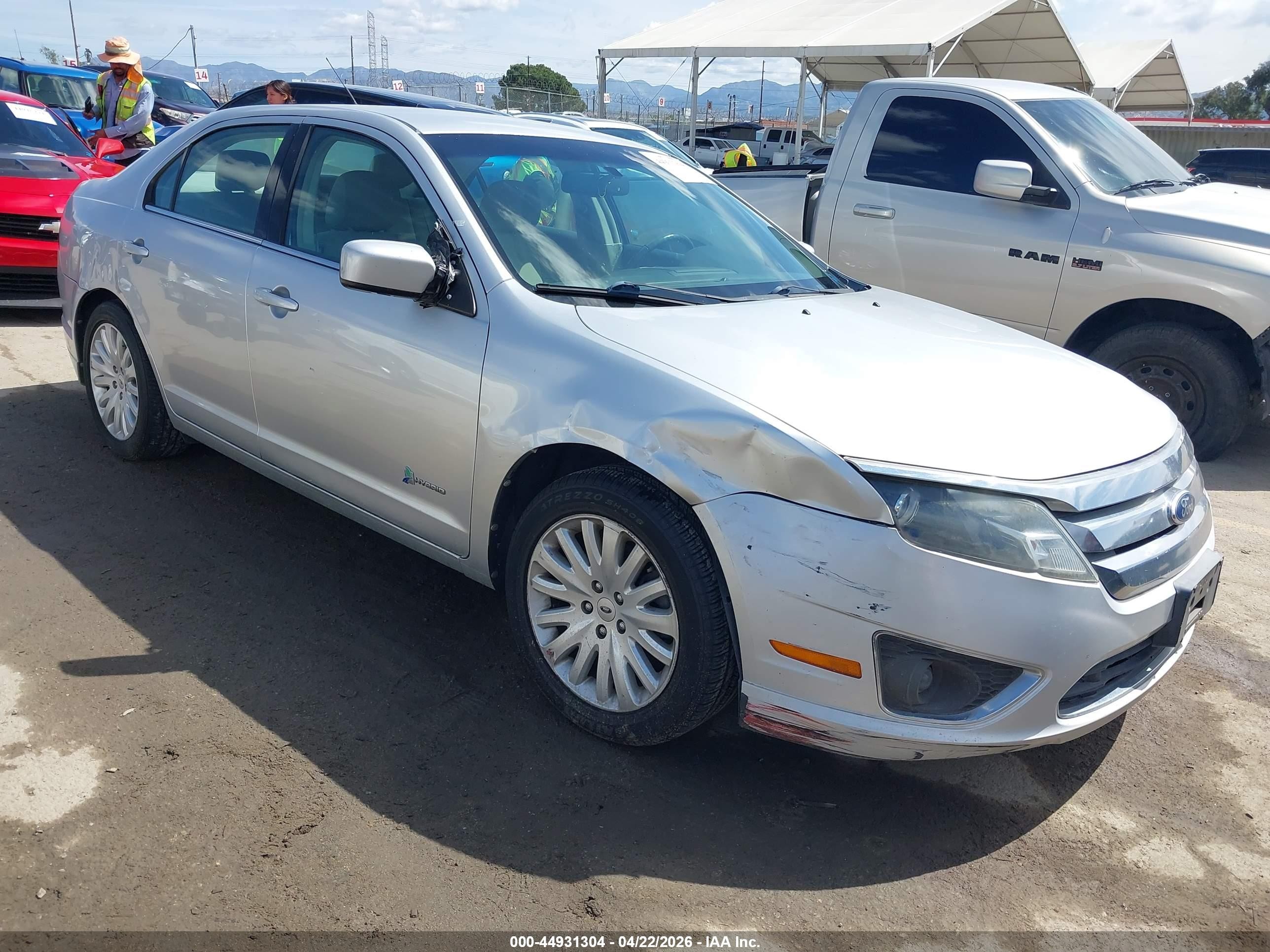 2011 Ford Fusion Hybrid   Серебряный vin: 3FADP0L38BR335485