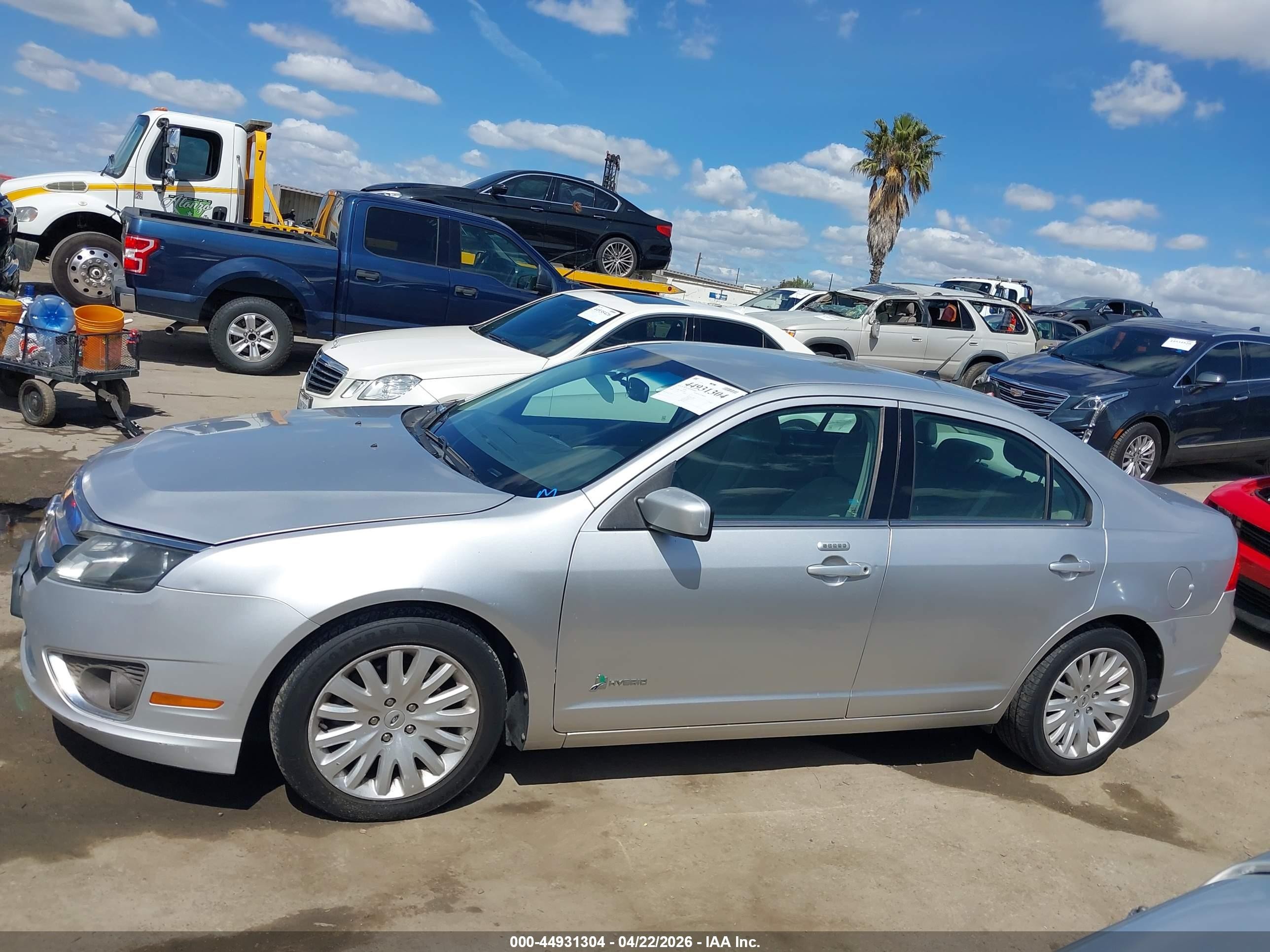 2011 Ford Fusion Hybrid   Серебряный vin: 3FADP0L38BR335485