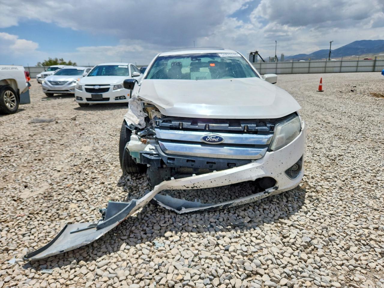 2012 Ford Fusion Hybrid White vin: 3FADP0L38CR205692