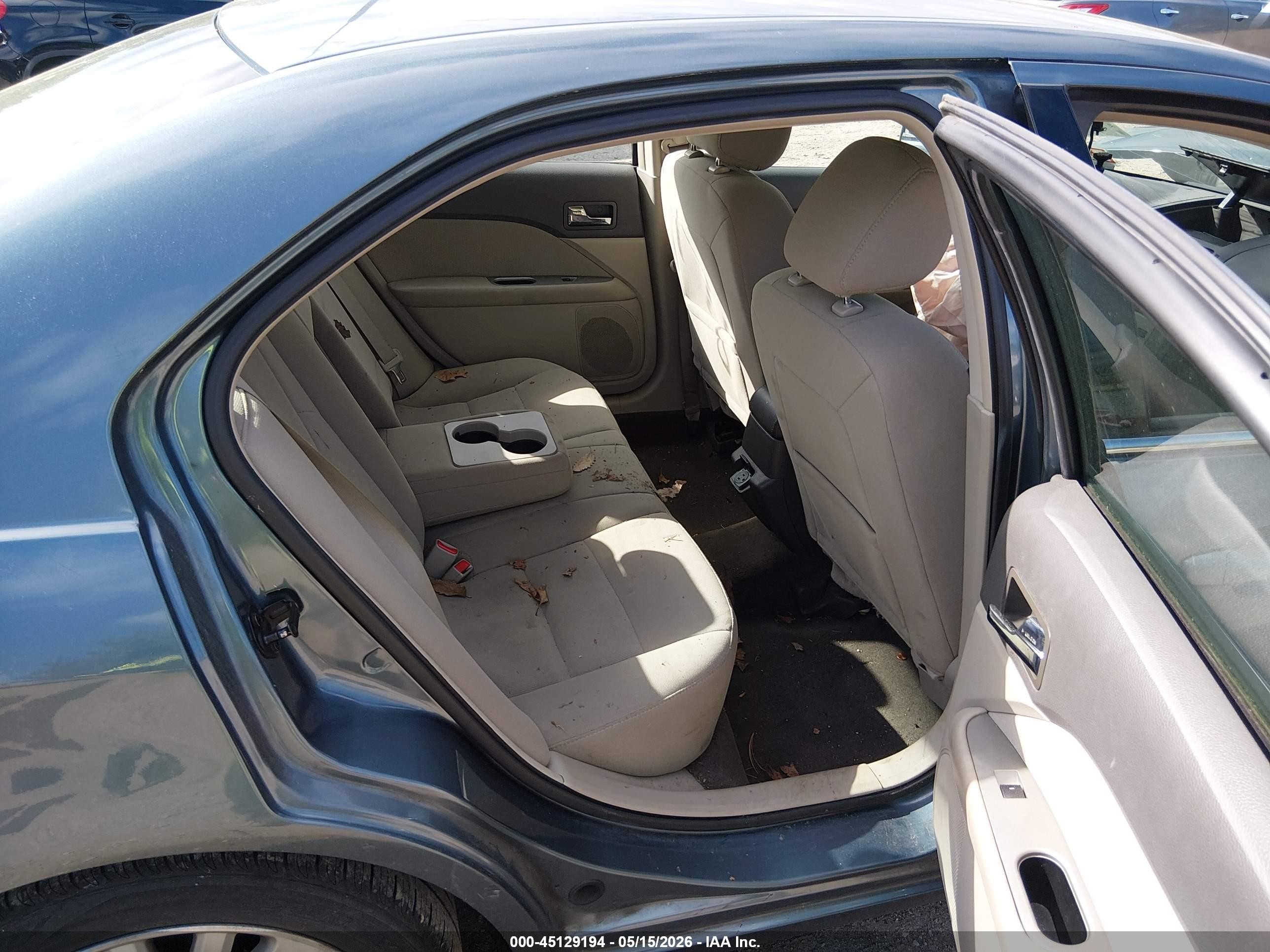 2012 Ford Fusion Hybrid   Turquoise vin: 3FADP0L38CR322172