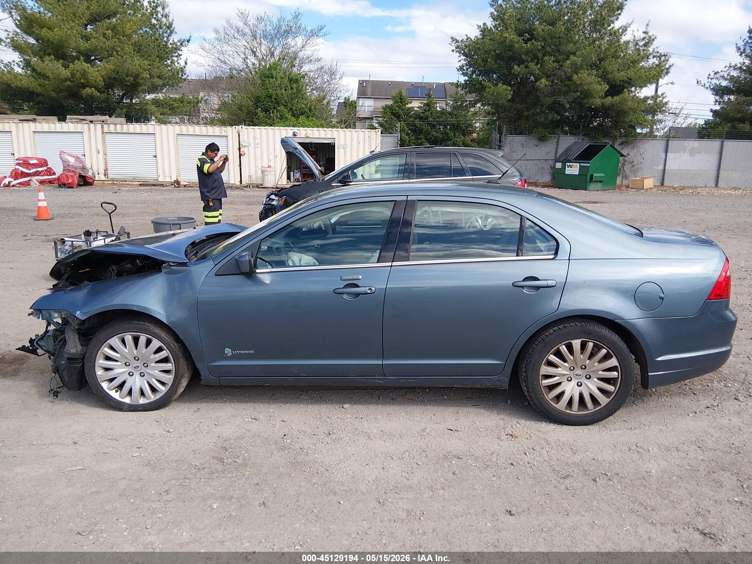 2012 Ford Fusion Hybrid   Turquoise vin: 3FADP0L38CR322172