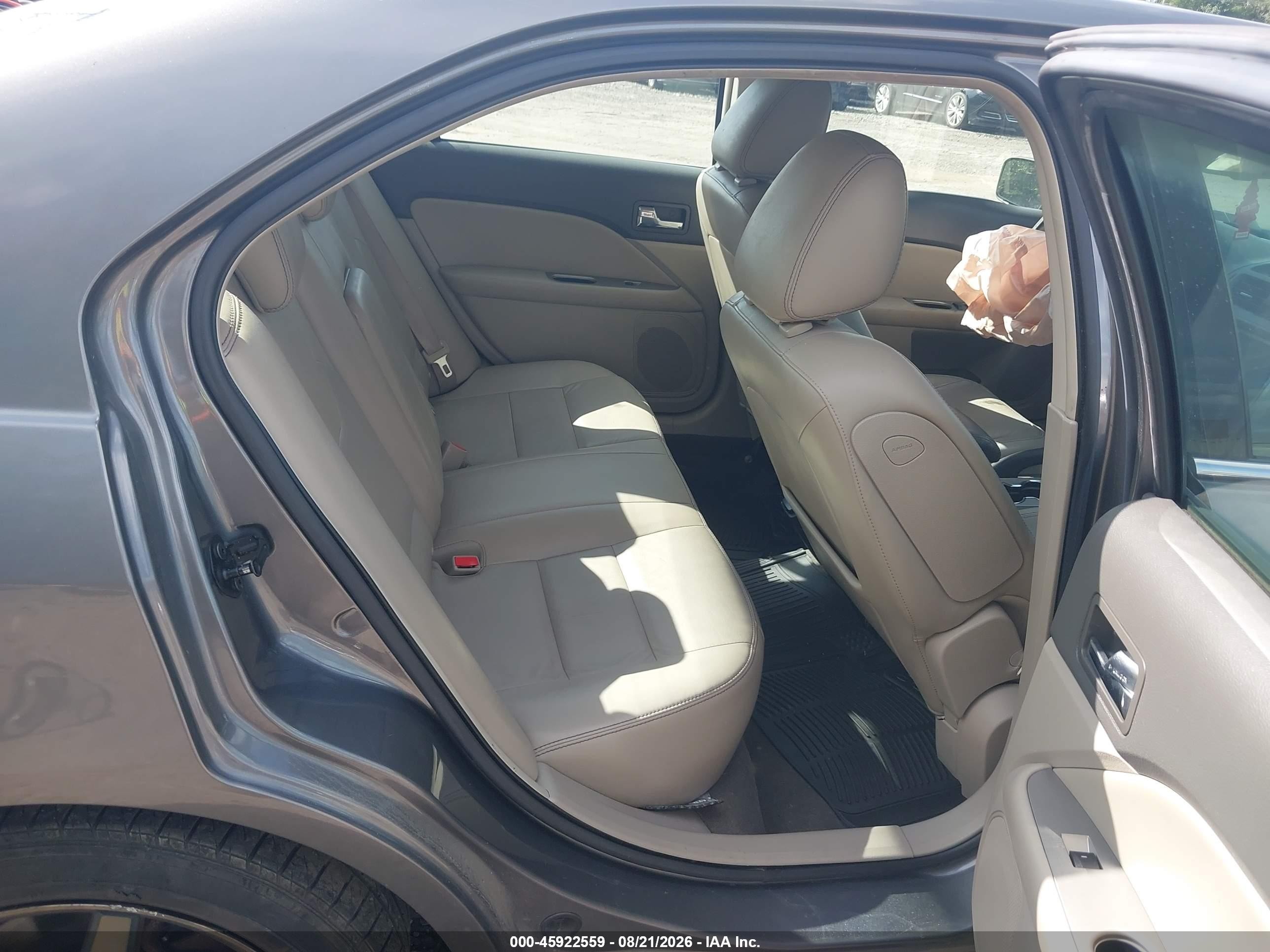2010 Ford Fusion Hybrid Gray vin: 3FADP0L39AR179262