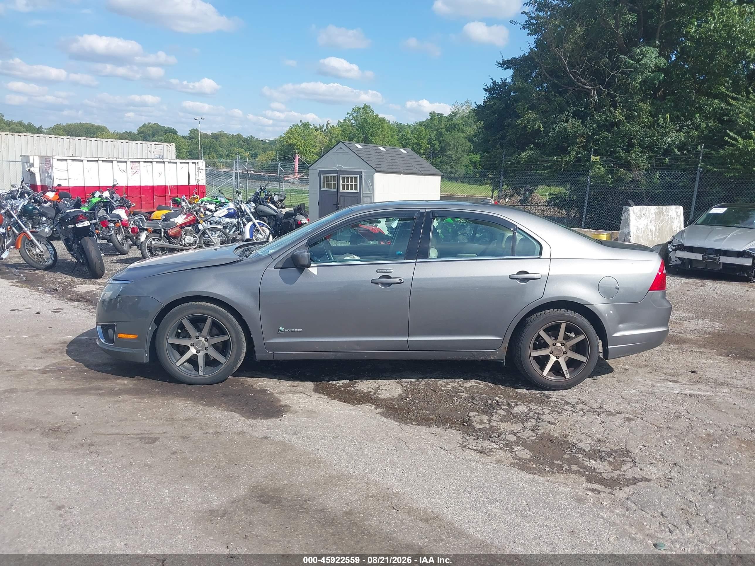 2010 Ford Fusion Hybrid Gray vin: 3FADP0L39AR179262