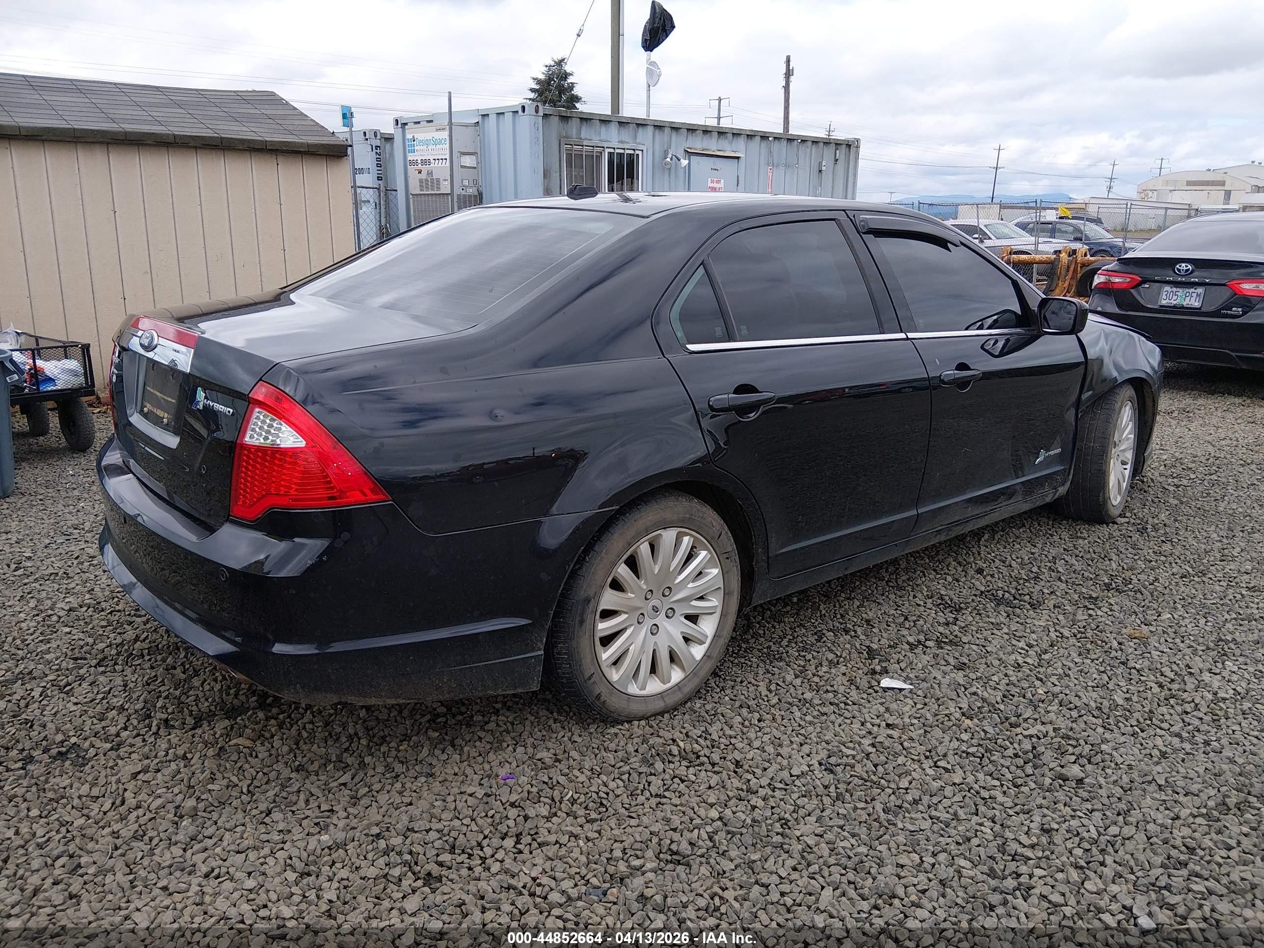 2011 Ford Fusion Hybrid   Black vin: 3FADP0L39BR103946