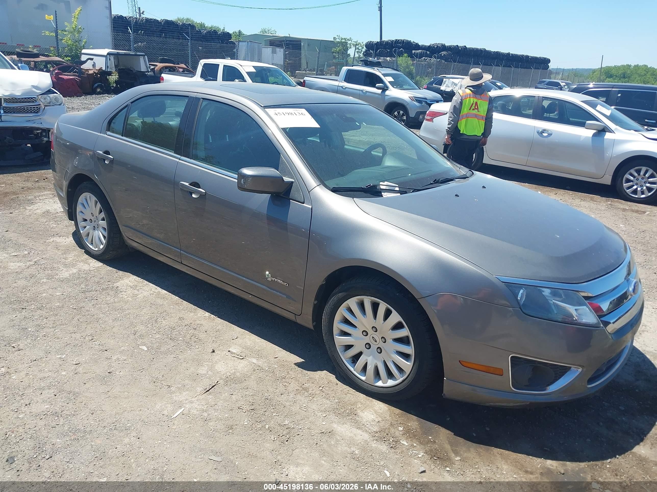 2011 Ford Fusion Hybrid   Gray vin: 3FADP0L39BR272249
