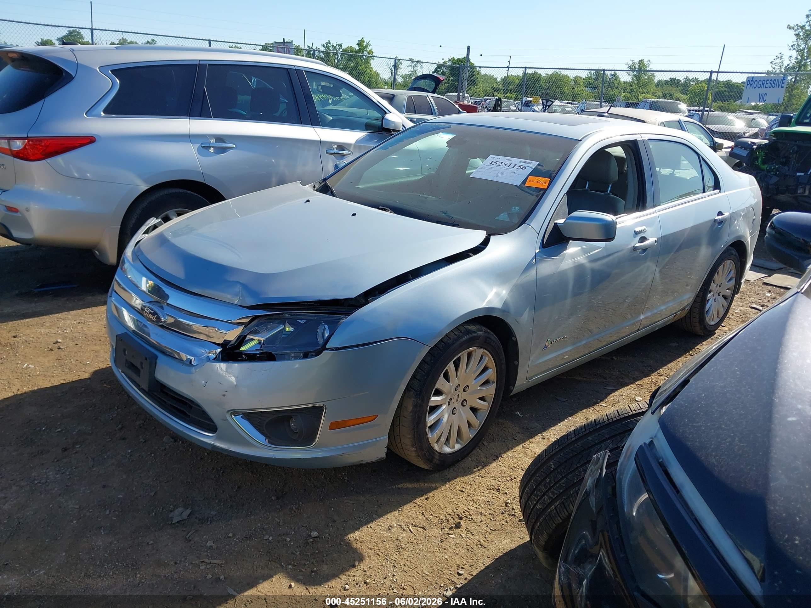 2011 Ford Fusion Hybrid   Light Blue vin: 3FADP0L39BR335690
