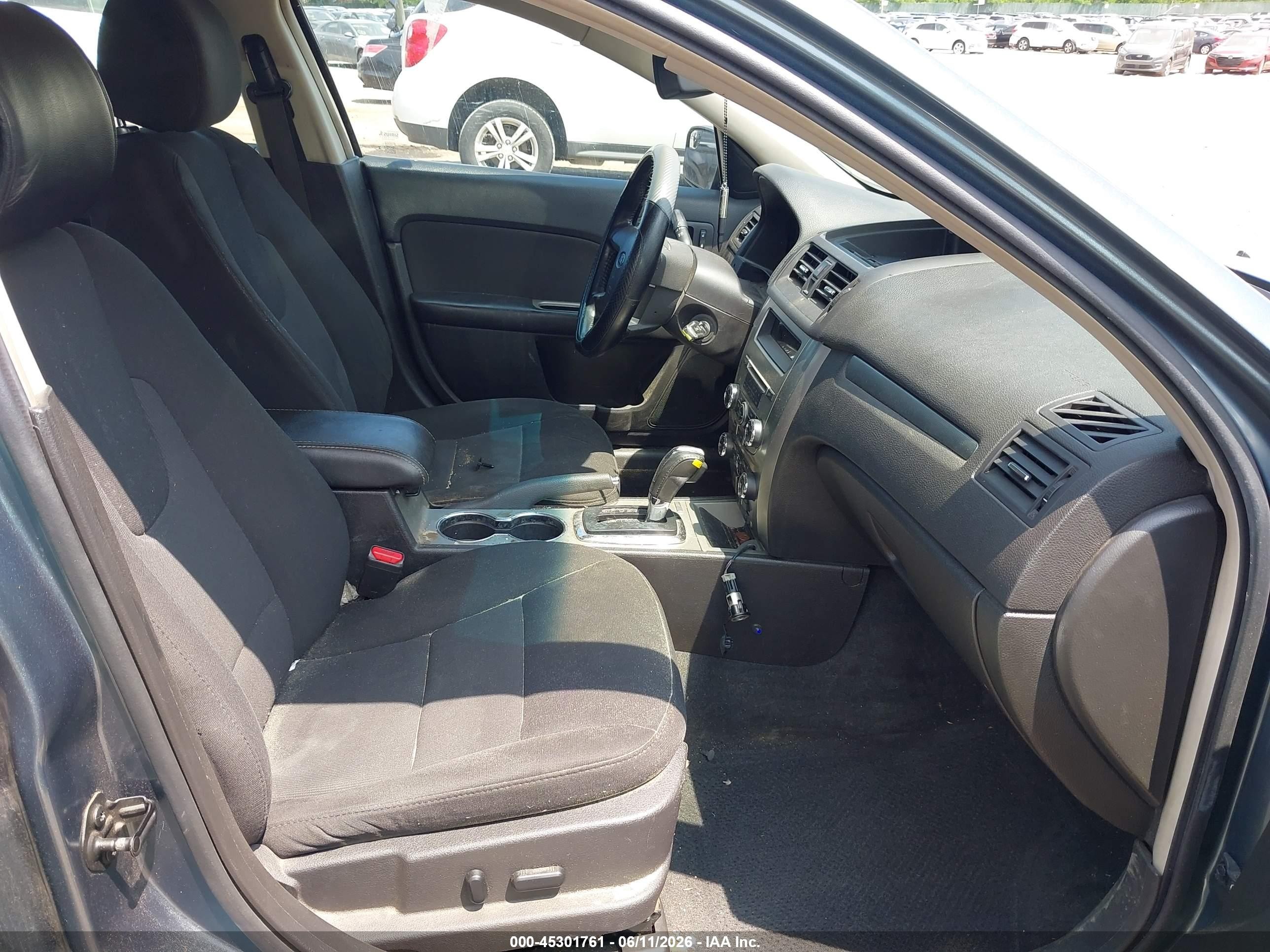 2012 Ford Fusion Hybrid Blue vin: 3FADP0L39CR333830