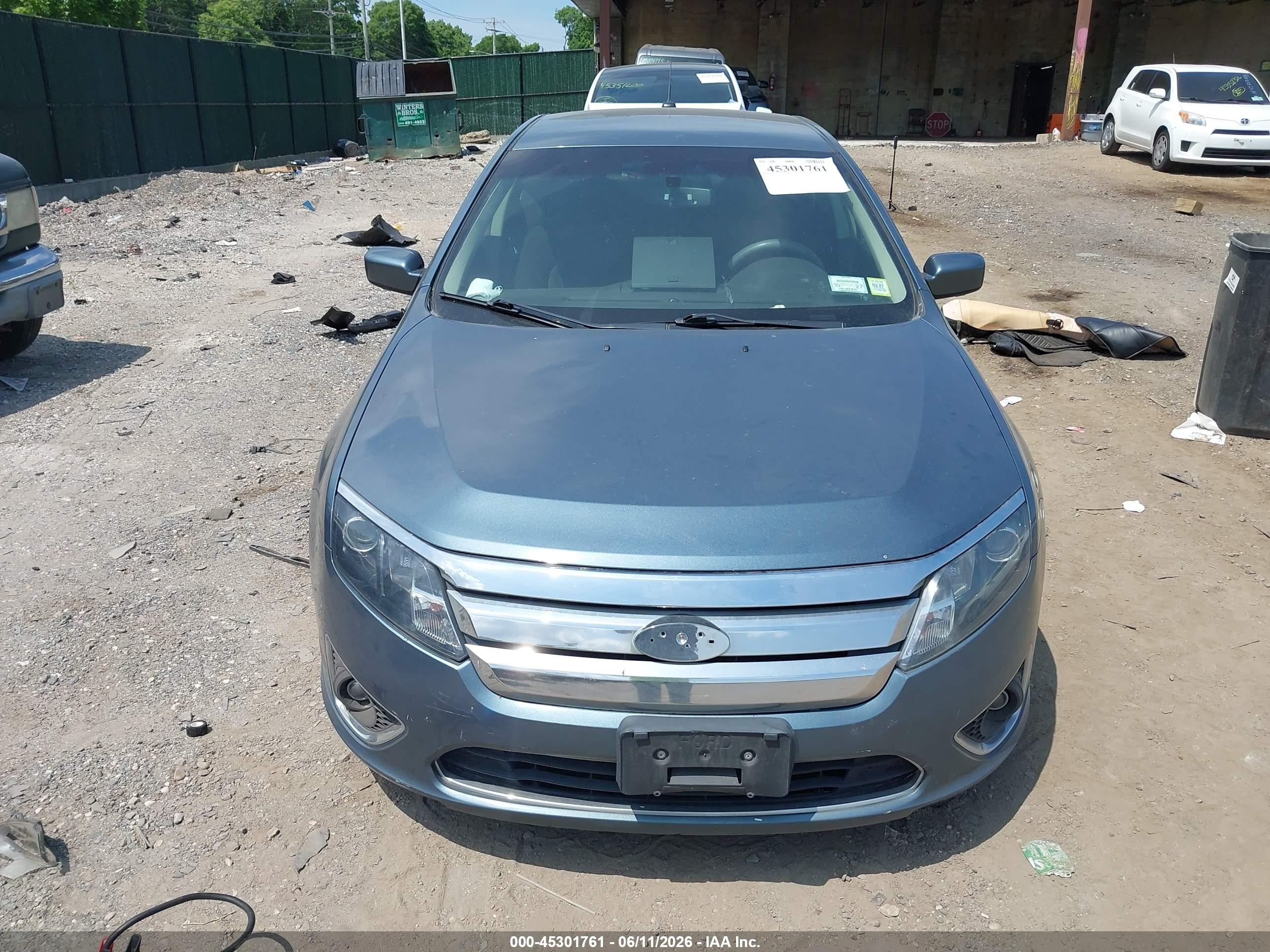 2012 Ford Fusion Hybrid Blue vin: 3FADP0L39CR333830
