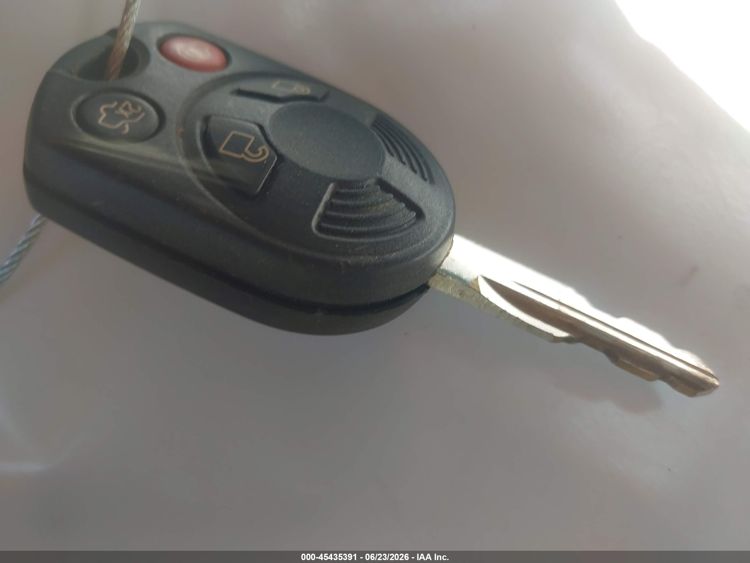 2010 Ford Fusion Hybrid   Черный vin: 3FADP0L3XAR343599