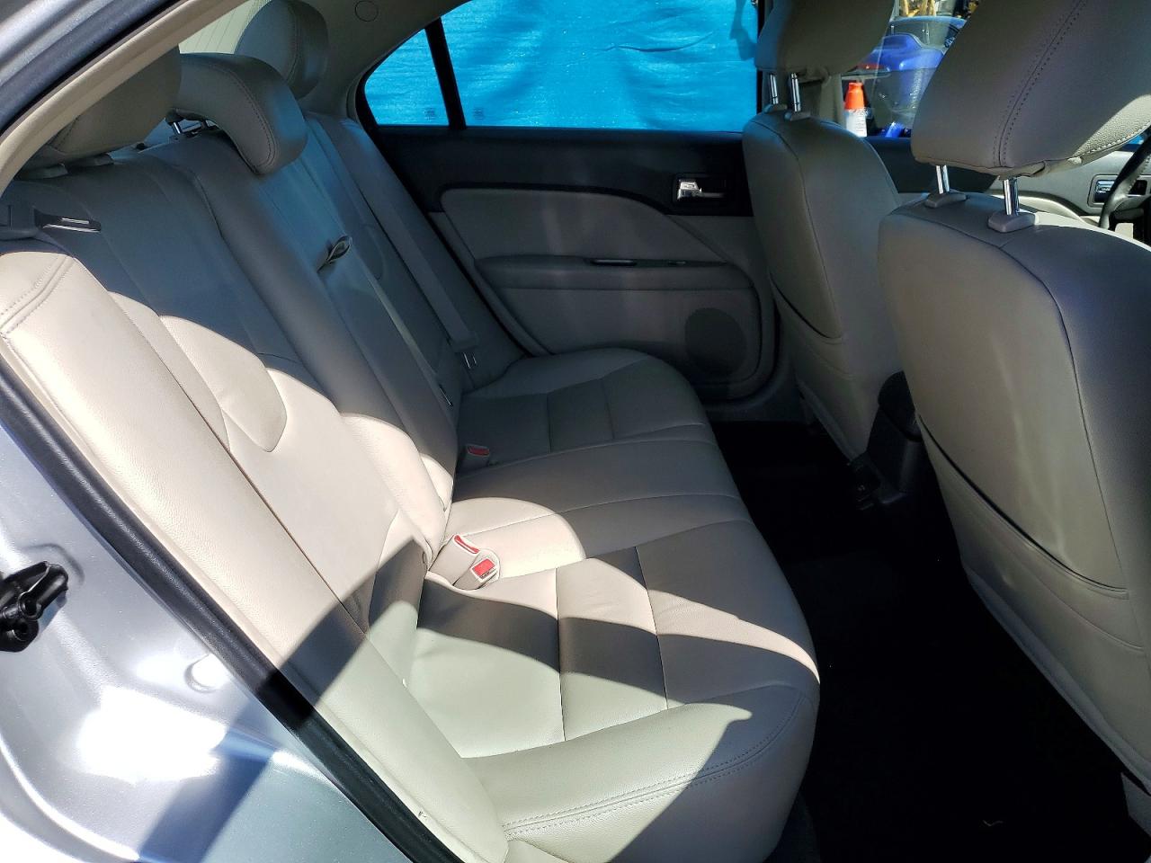 2011 Ford Fusion Hybrid Silver vin: 3FADP0L3XBR309843