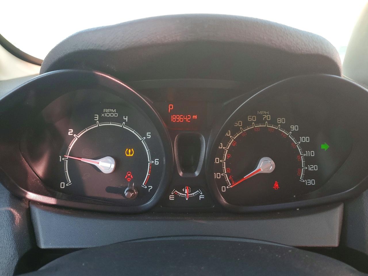 2011 Ford Fiesta S Белый vin: 3FADP4AJ0BM174779